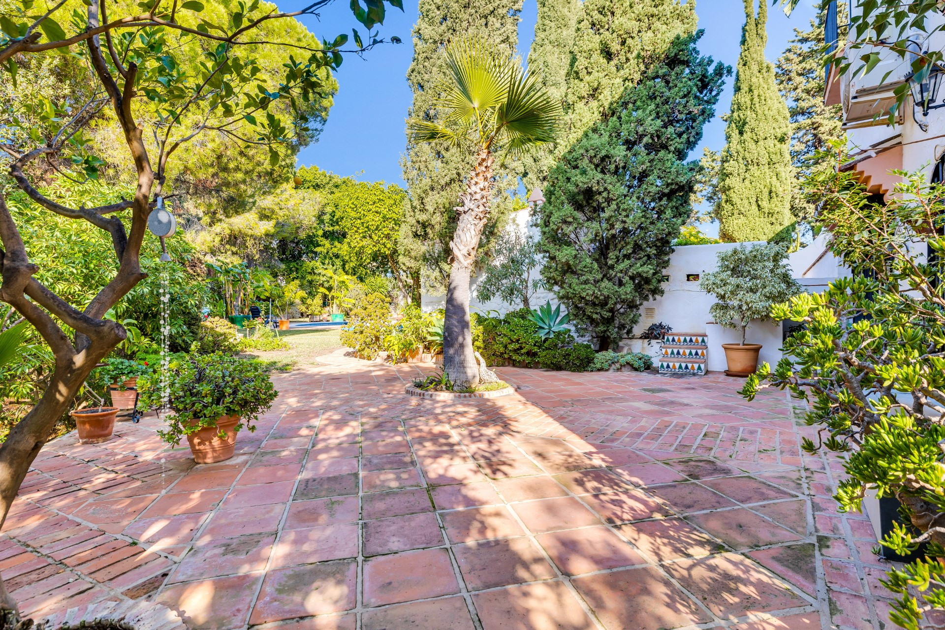 Rustic charm 5 bedroom villa in Selwo, Estepona