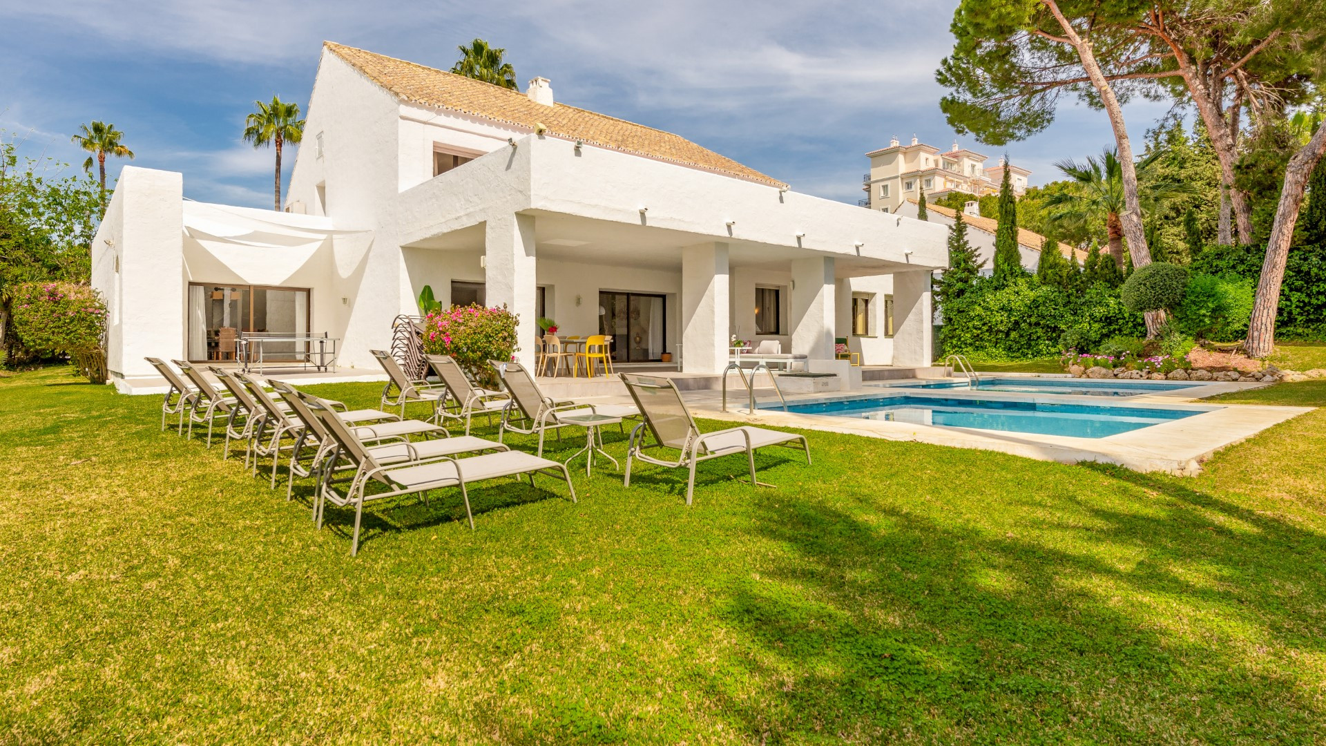 6 bedroom villa in Villa Marina, beachside adjacent to Puerto Banus