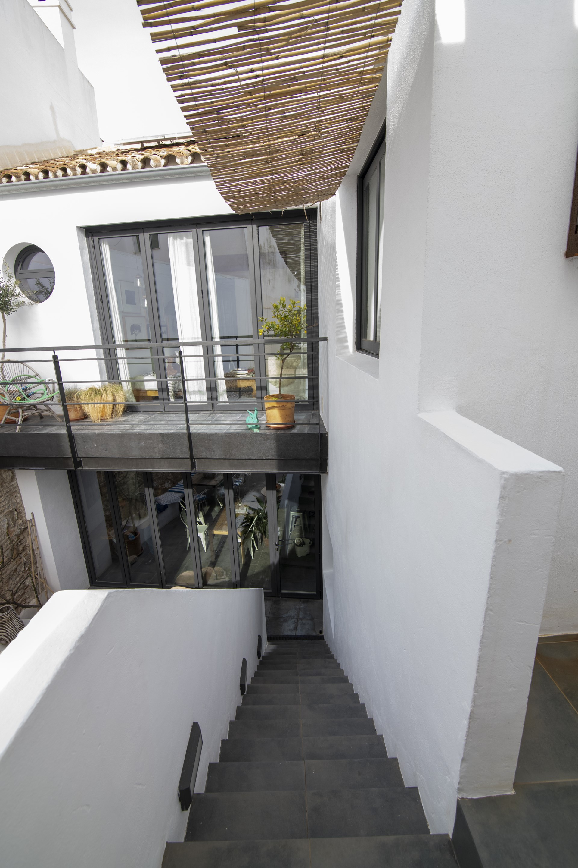 Fully refurbished 3 bedroom townhouse in Estepona town centre