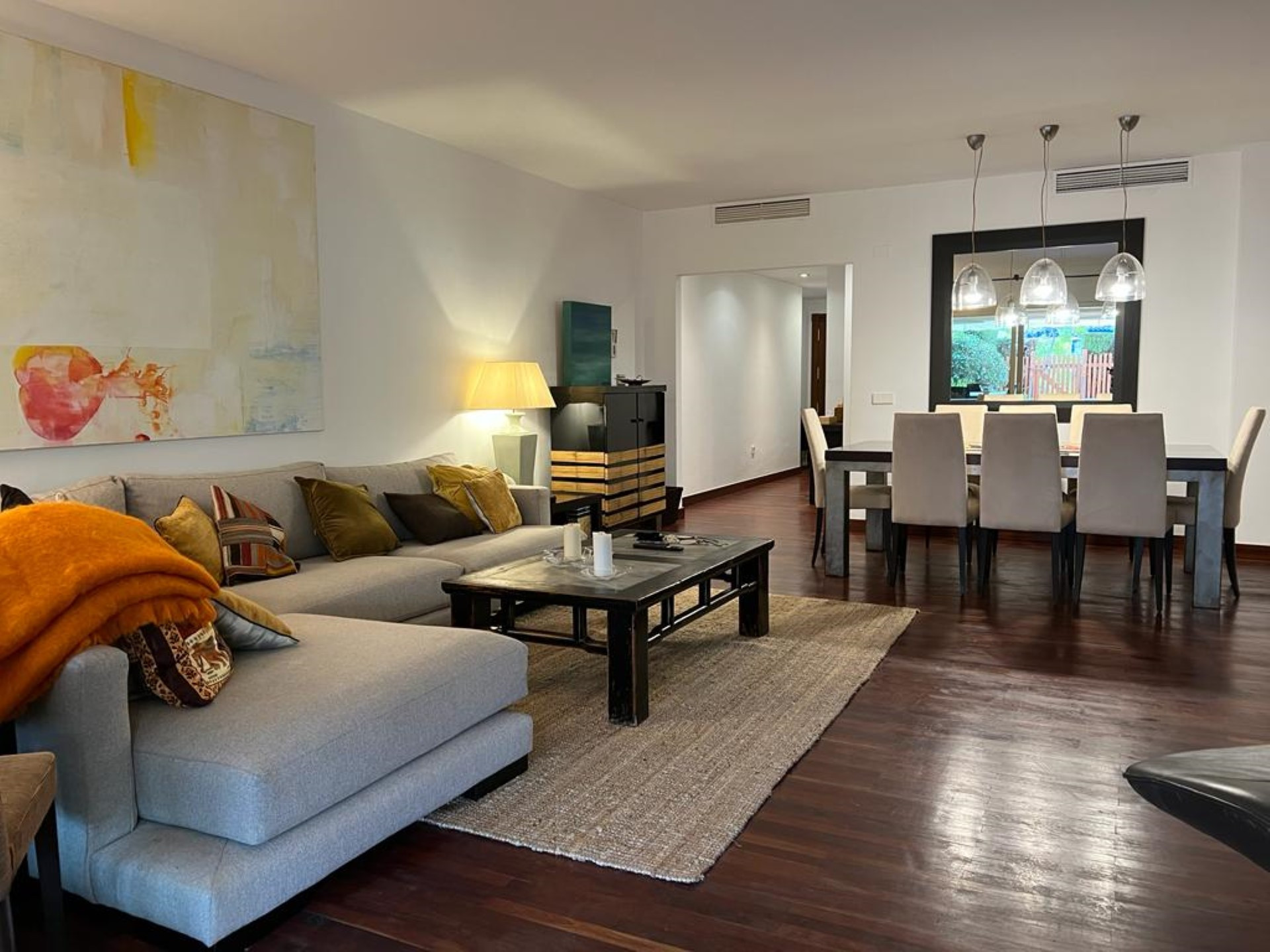 3 bedroom luxurious ground floor apartment on Marbellas Golden Mile