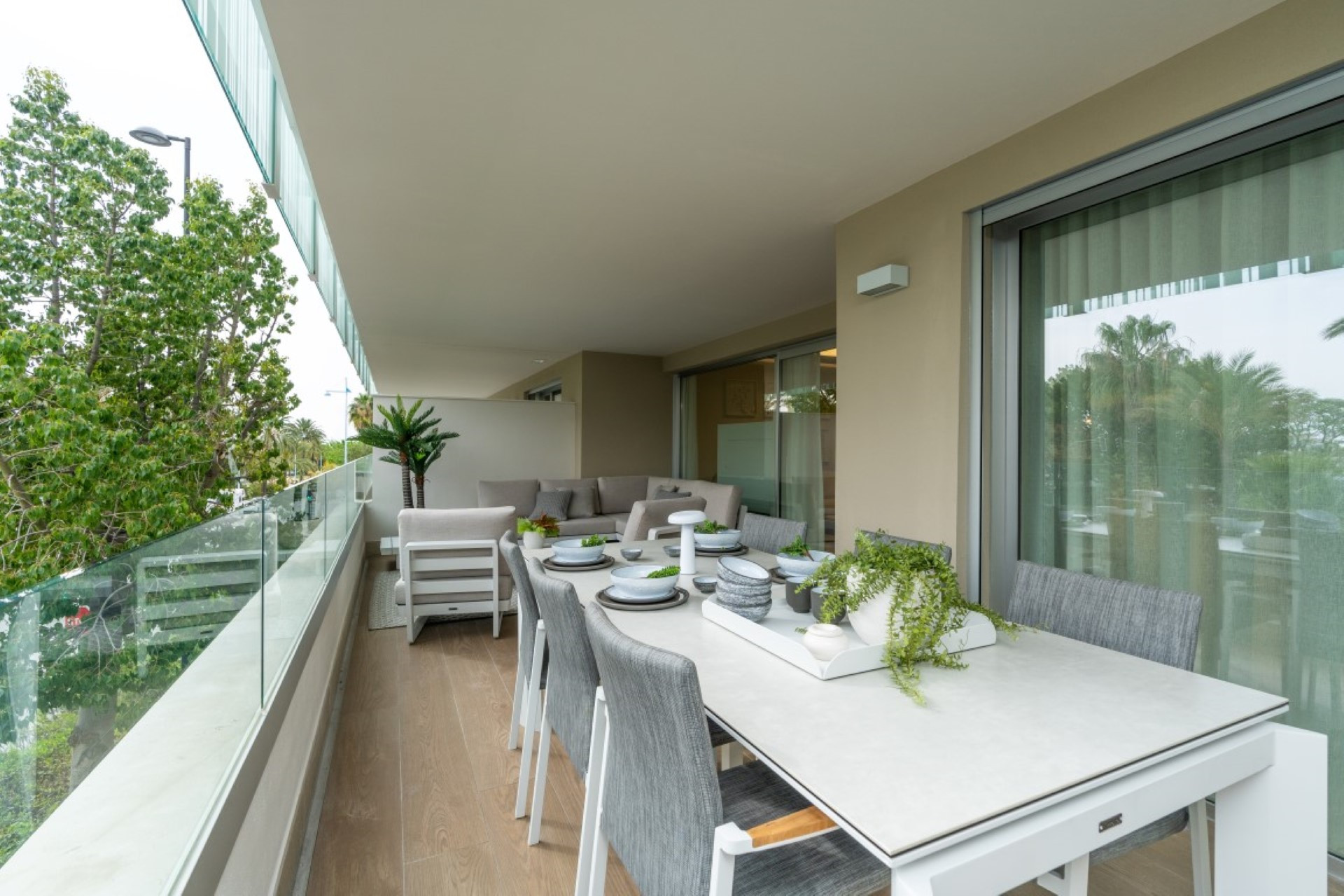 Brand new 3 bedroom beachside apartment in San Pedro de Alcantara