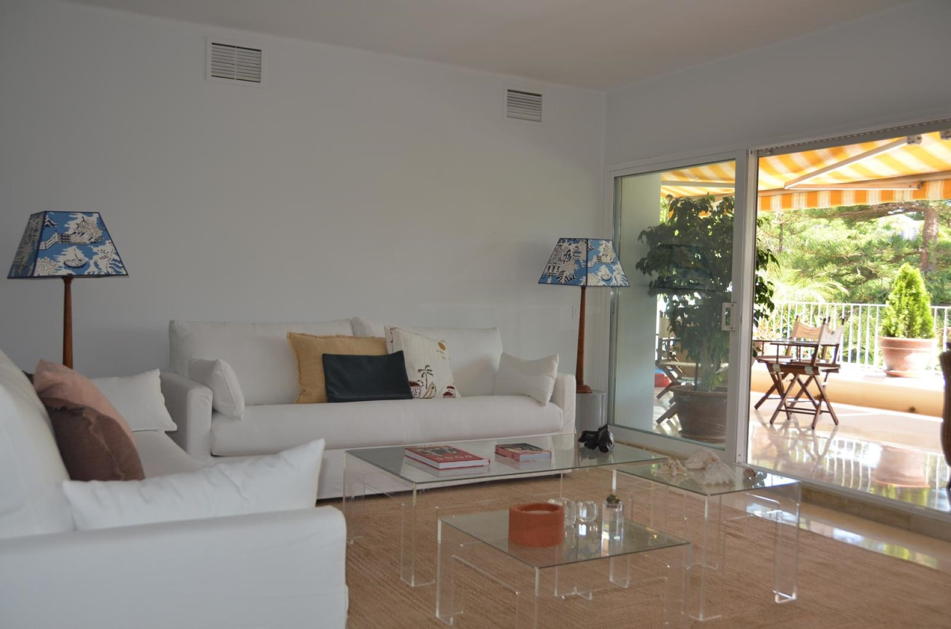 Elegante apartamento de 3 dormitorios en Las Terrazas de Las Lomas De Marbella Club