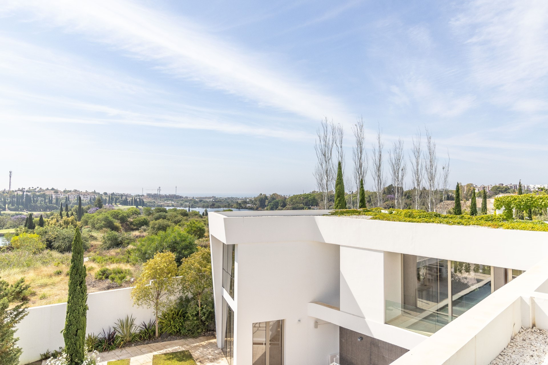 Spectacular contemporary frontline golf villa in Los Flamingos Golf