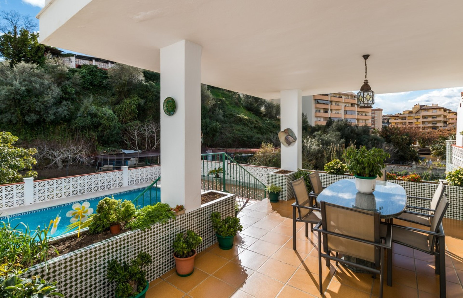 5 bedroom family villa in Marbella town center