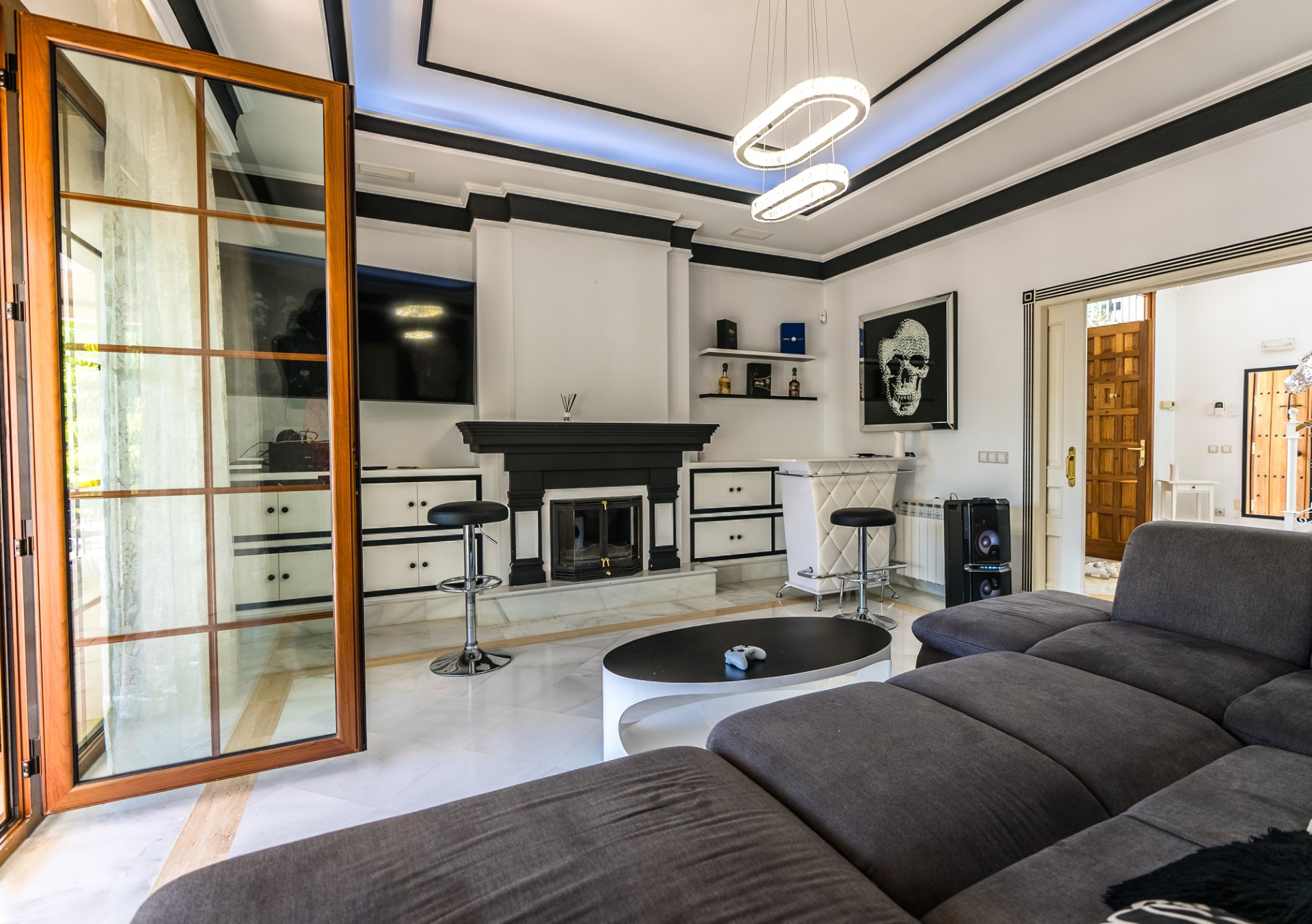 Villa privada de 5 dormitorios en Huerta Belón, Marbella centro