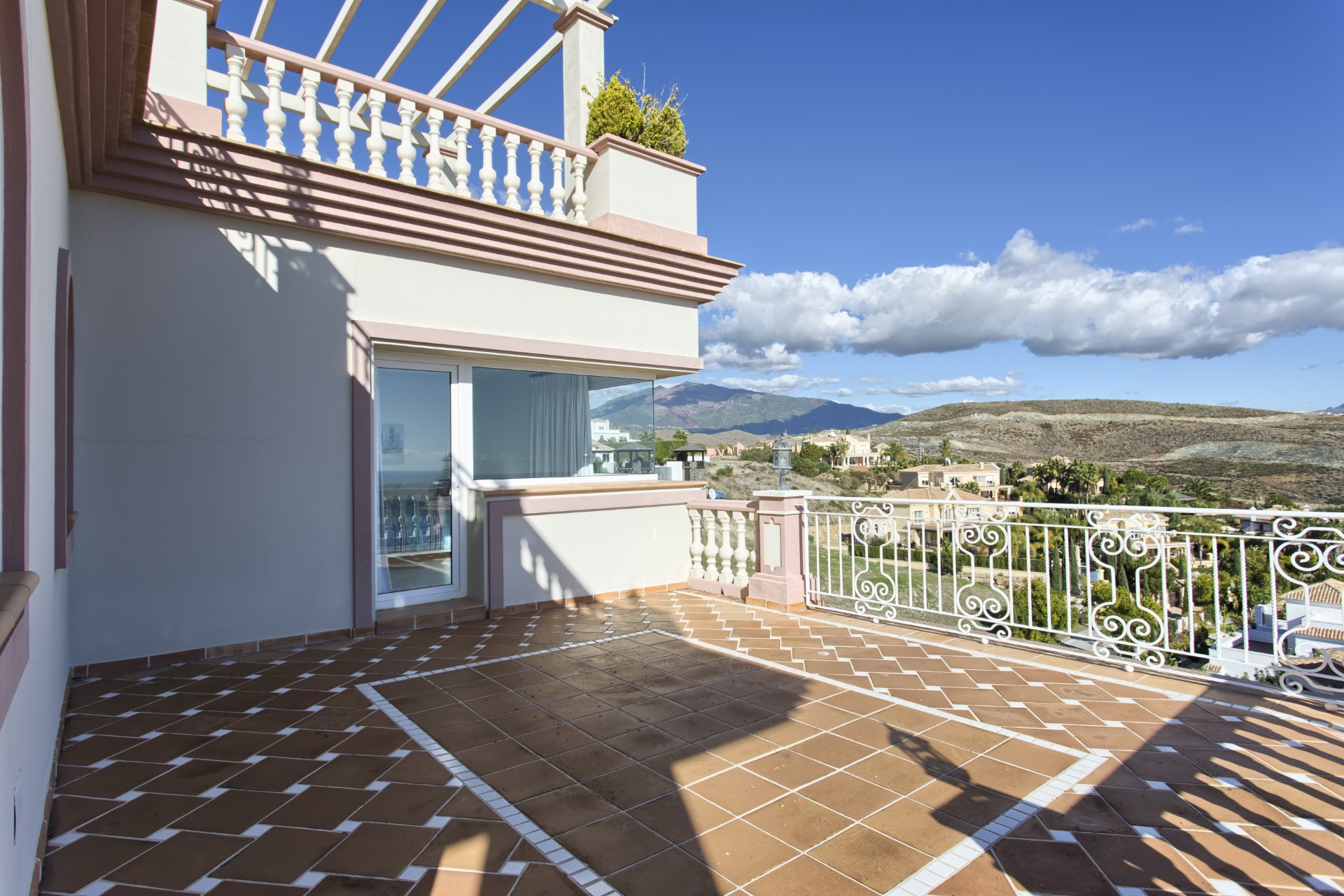 Villa lujosa de 8 dormitorios con espectaculares vistas panorámicas en Flamigos Golf Resort