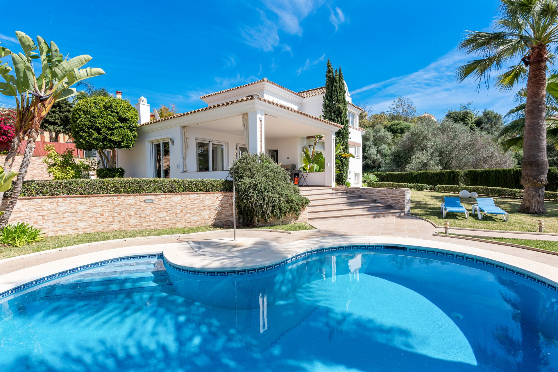 Incredible 4 bedroom villa in Elviria