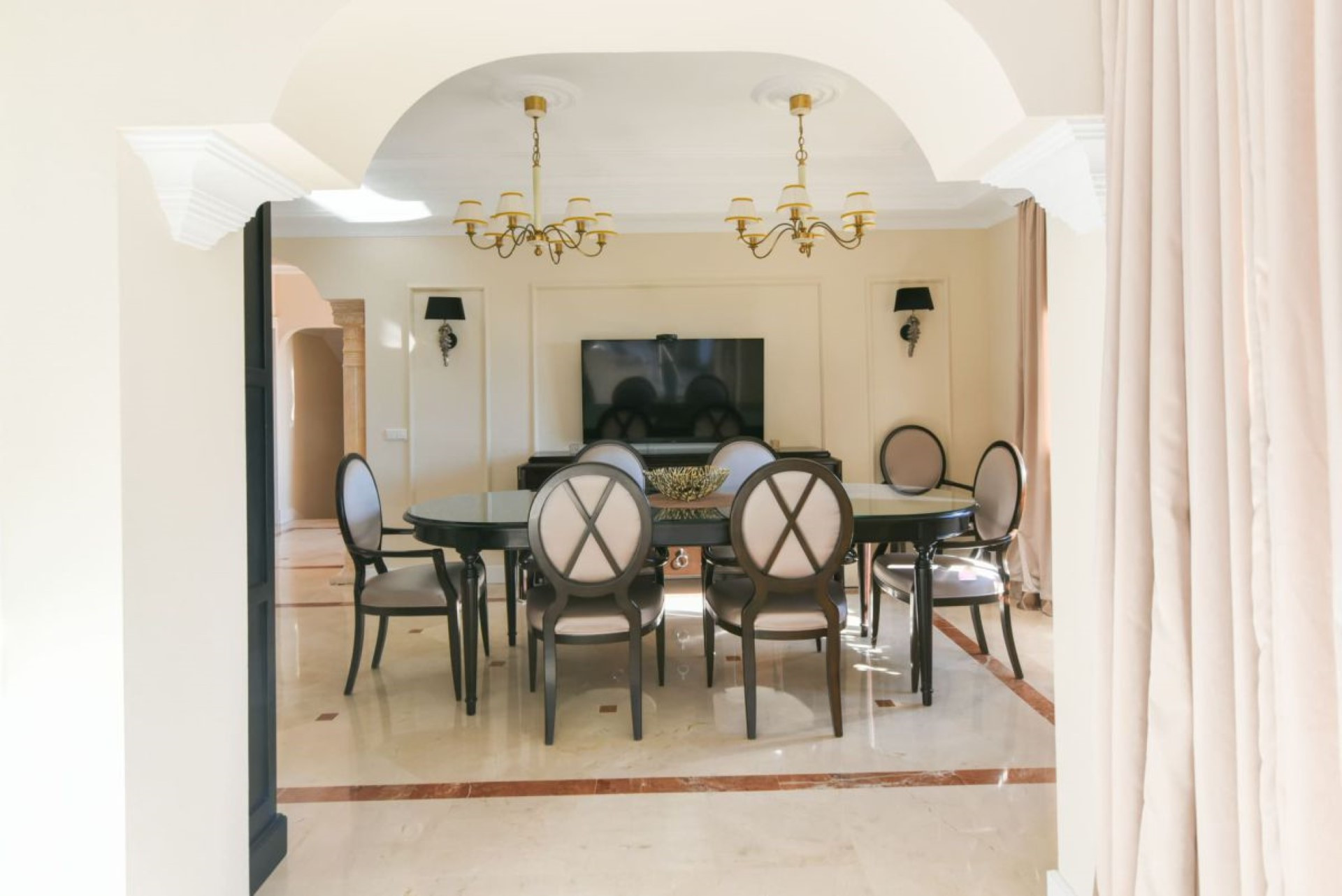 5 bedroom villa in Rio Real, Marbella