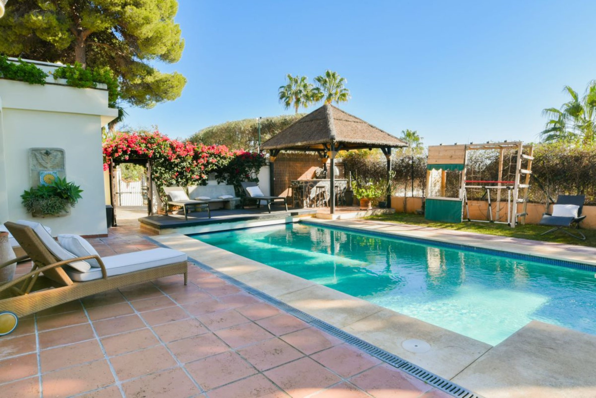 5 bedroom villa in Rio Real, Marbella