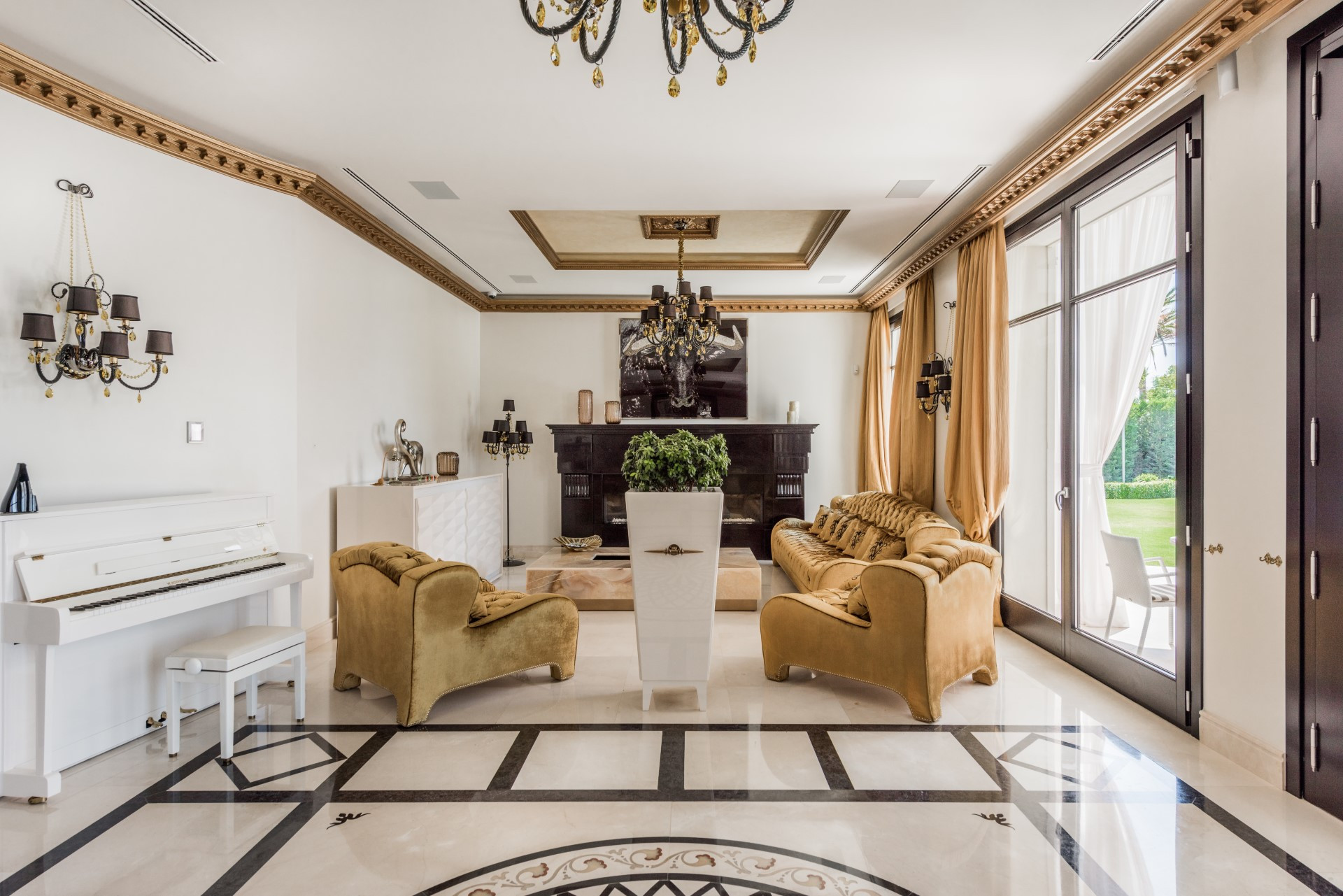 Villa de lujo de 7 dormitorios en Hacienda las Chapas, Marbella