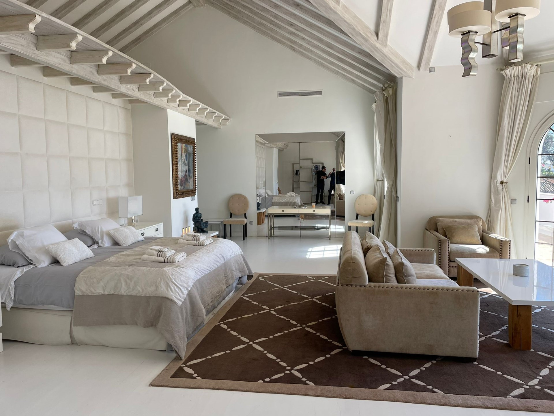 Luxury beachfront villa in El Paraiso Barronal, Estepona, Malaga