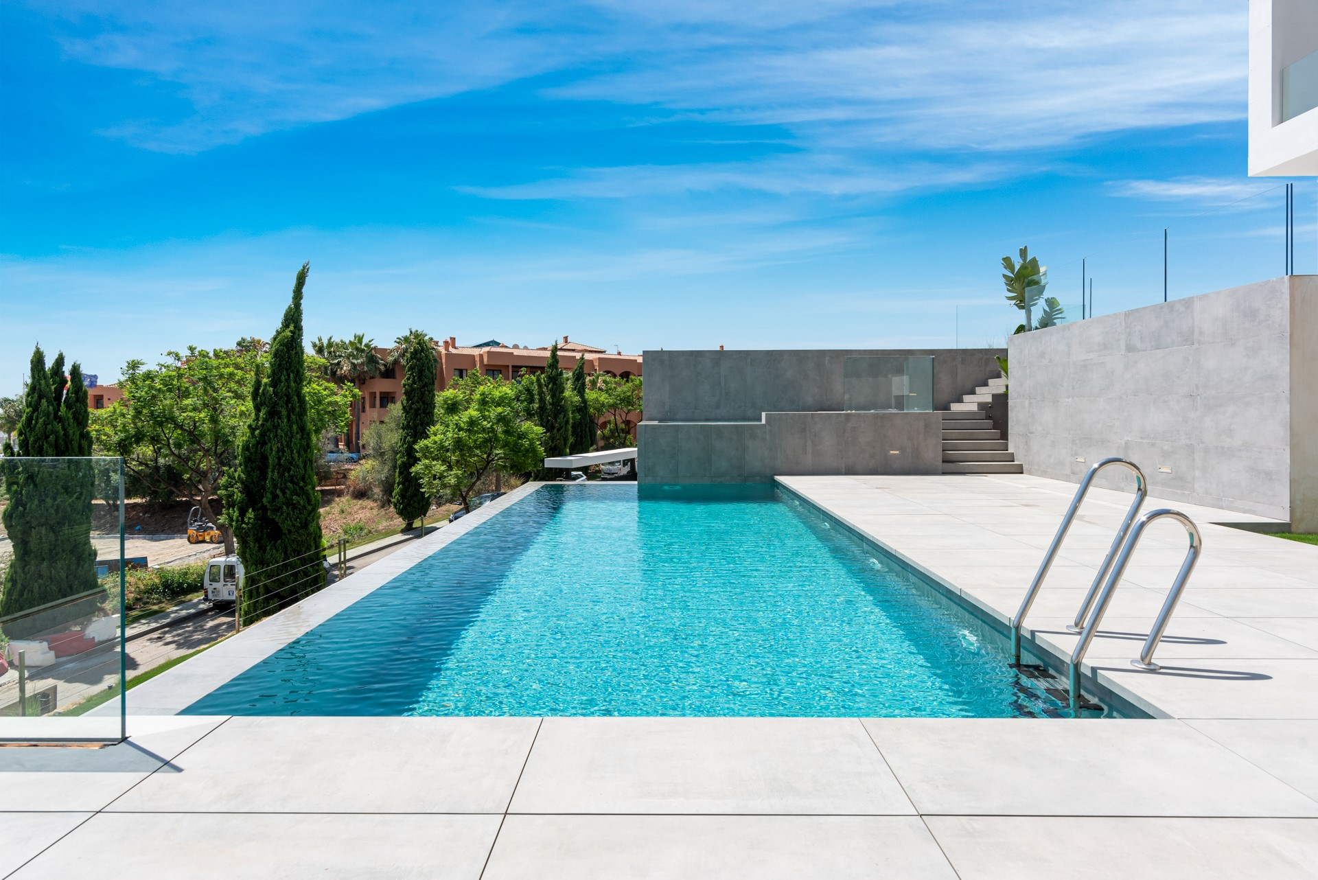 Villa de lujo de 5 dormitorios con vistas panorámicas en Los Flamingos Golf, Benahavis