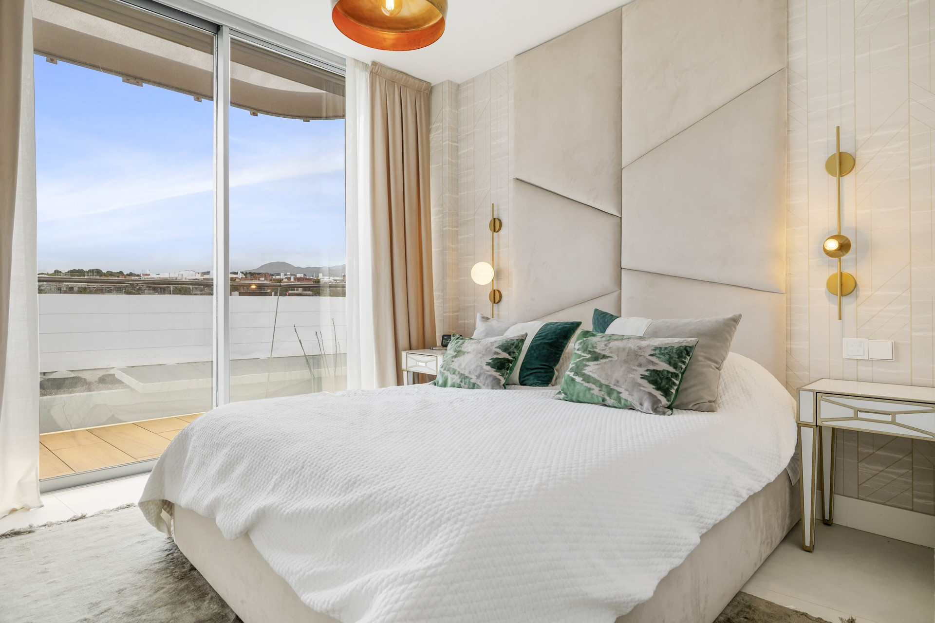 Exquisite frontline beach apartment in The Edge, Estepona