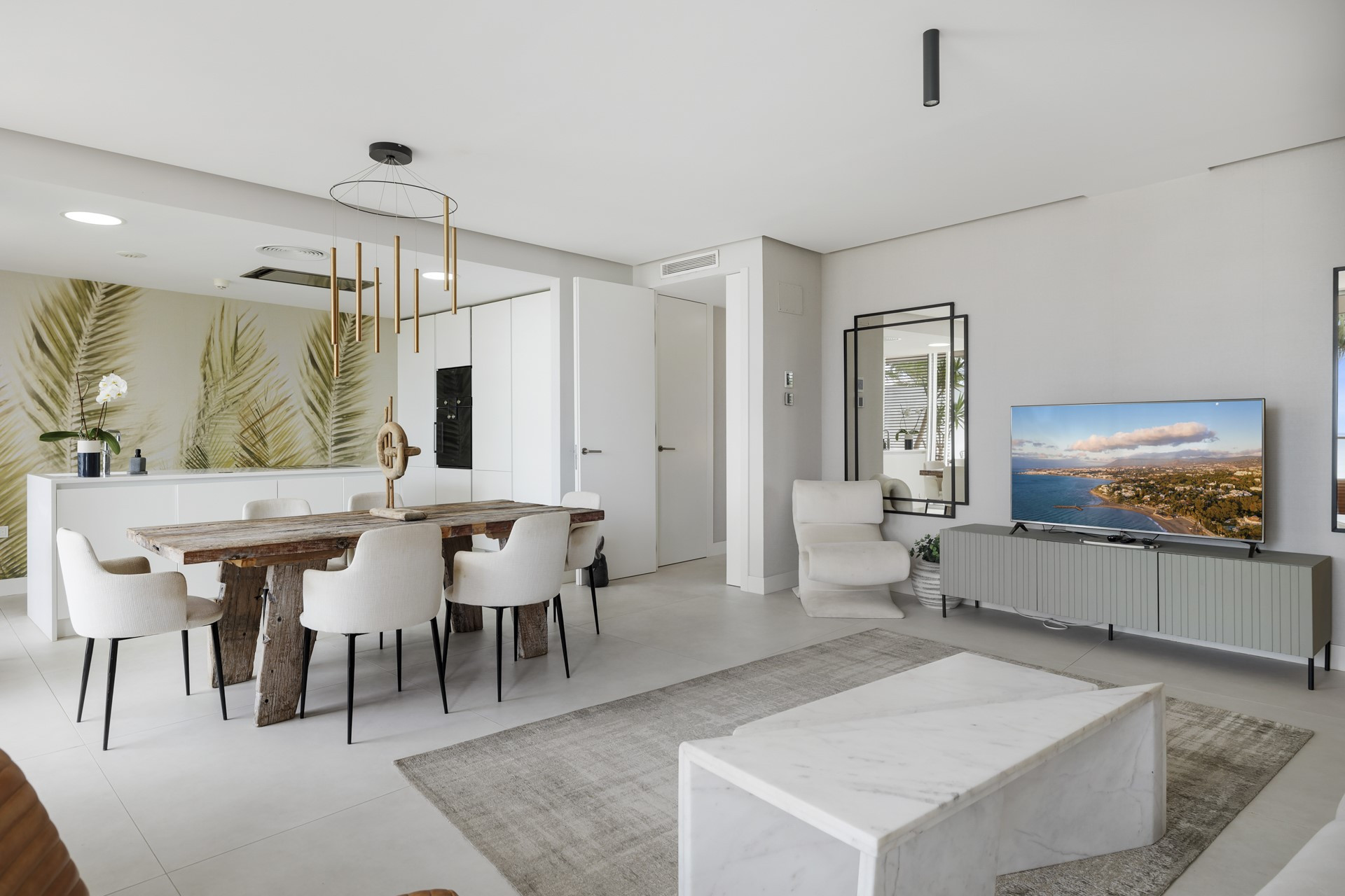Exquisite frontline beach apartment in The Edge, Estepona
