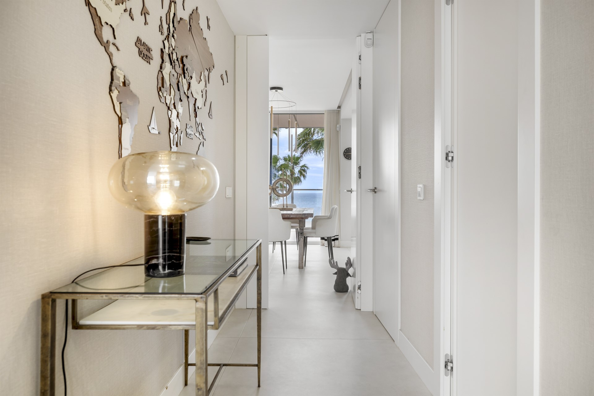Exquisite frontline beach apartment in The Edge, Estepona