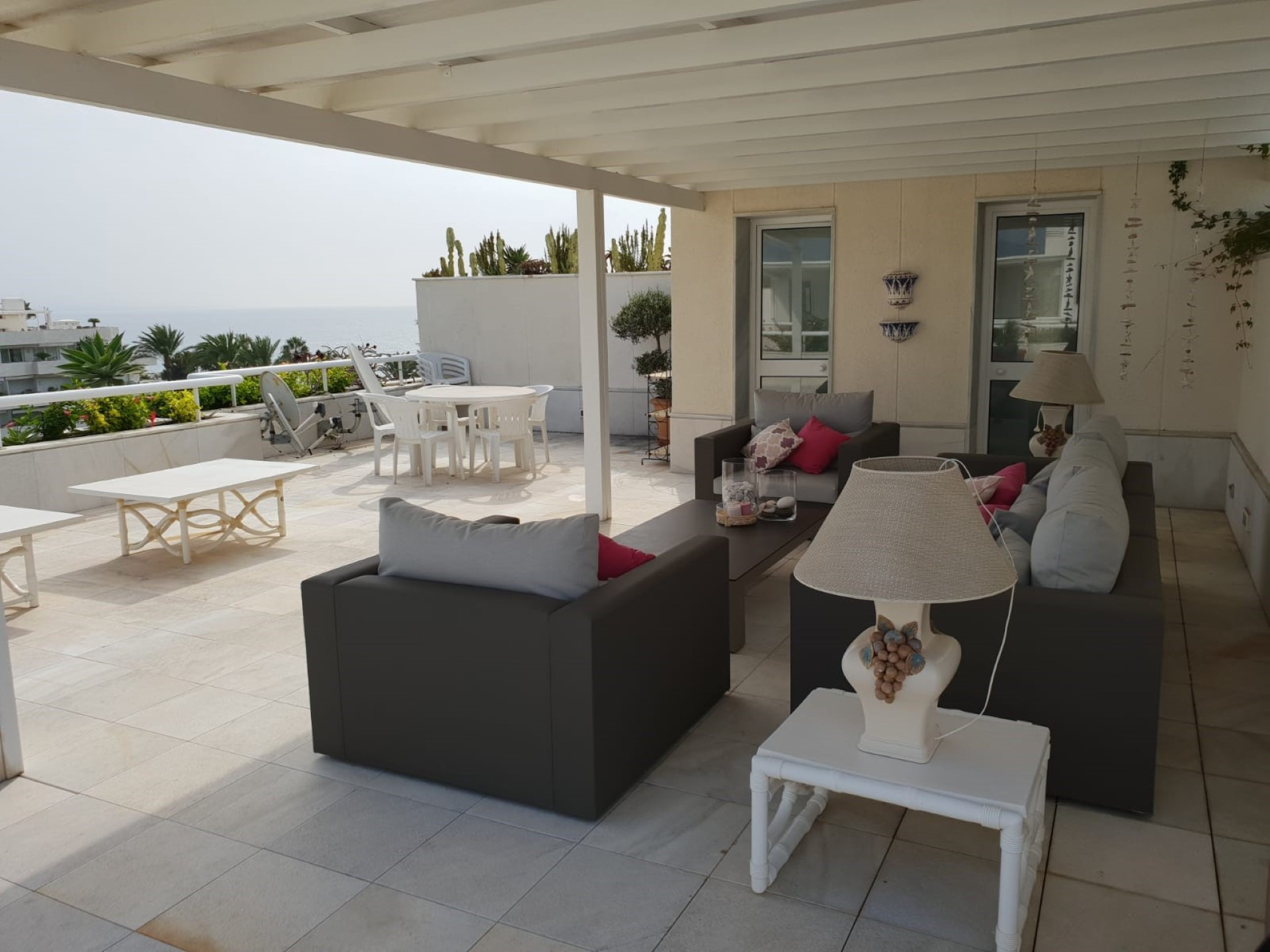 Exceptional Beachfront Penthouse in Los Granados, Marbella - Puerto Banus
