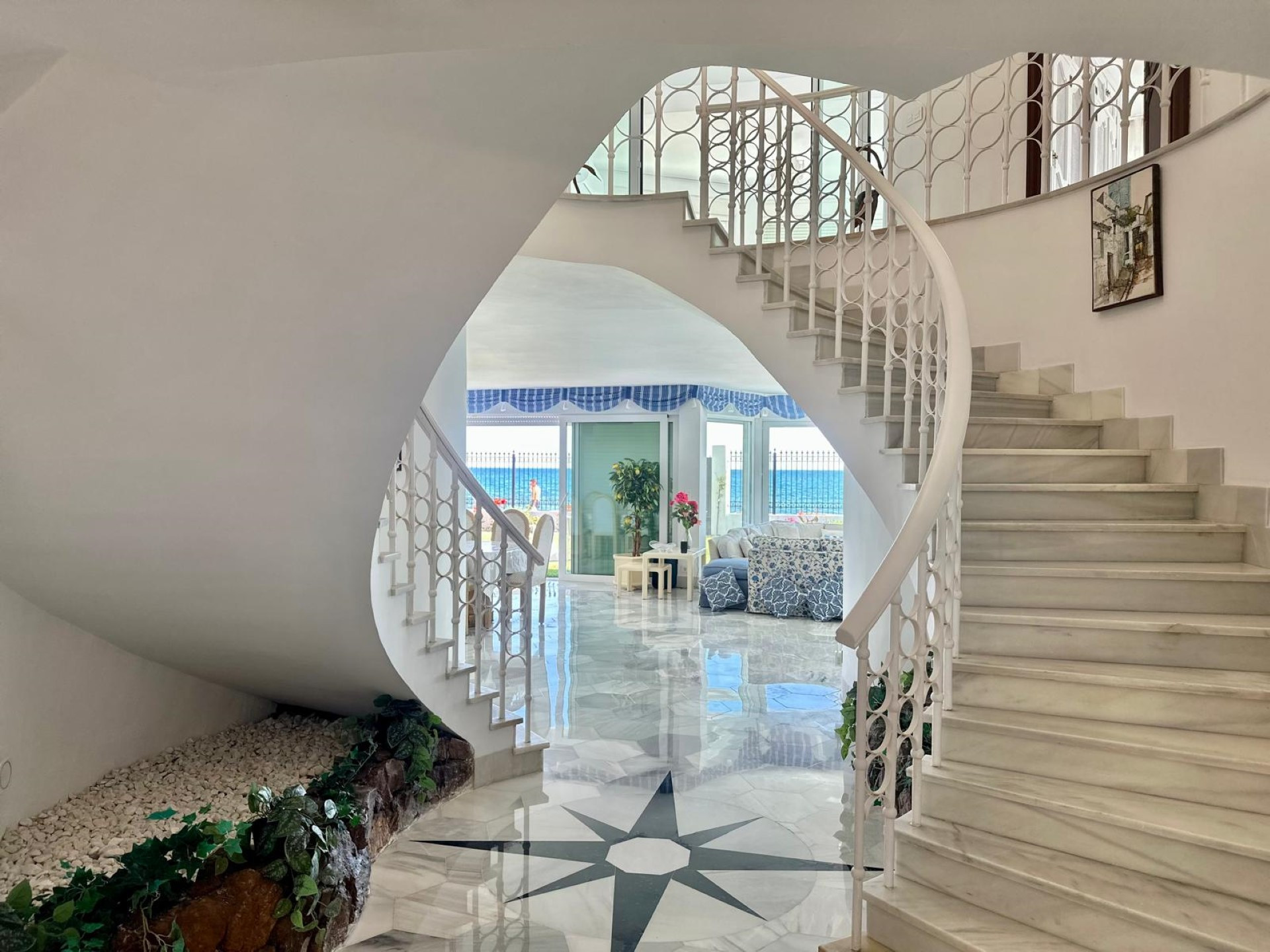 Beachfront Villa on Marbella’s Golden Mile
