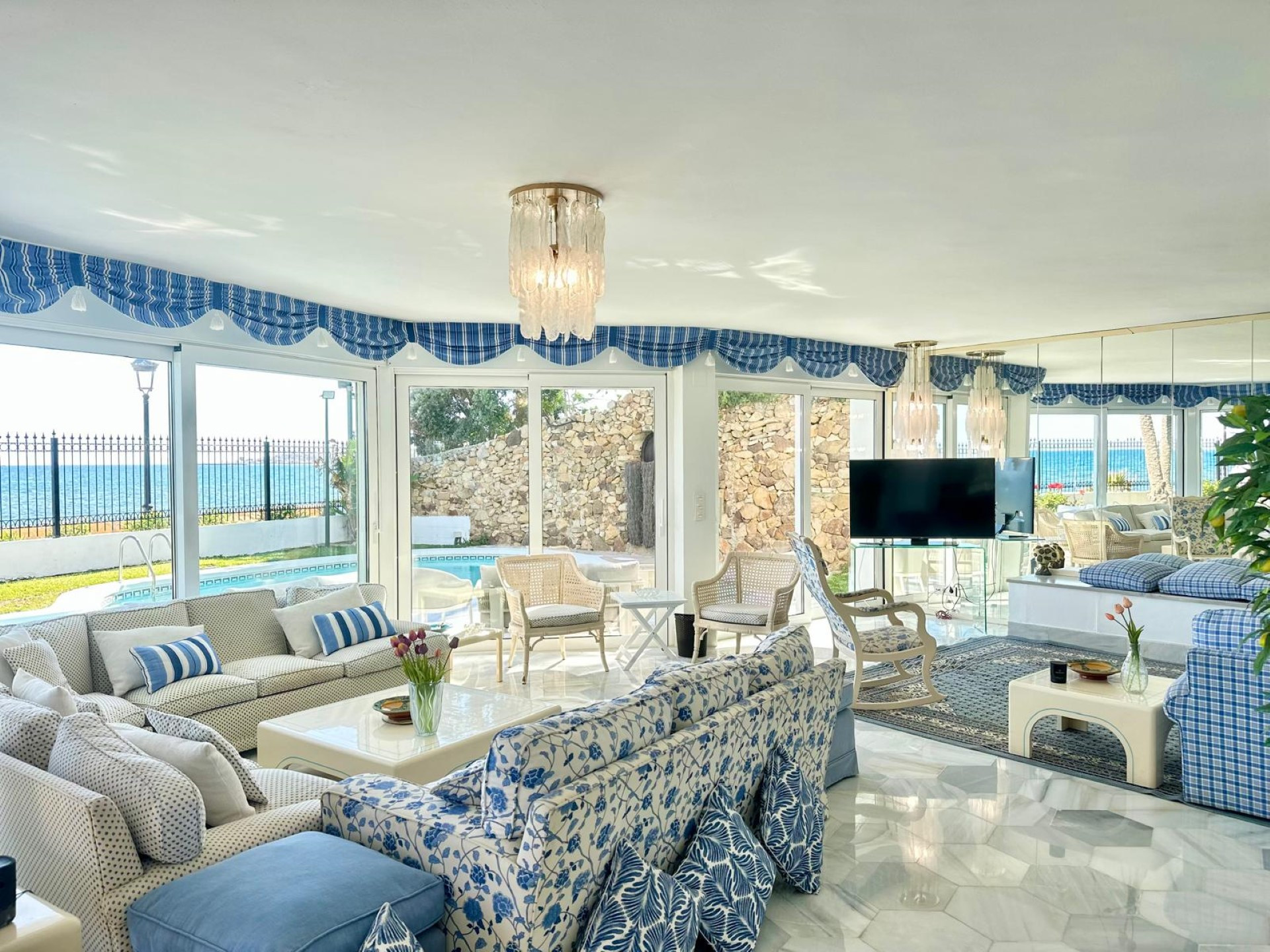 Beachfront Villa on Marbella’s Golden Mile