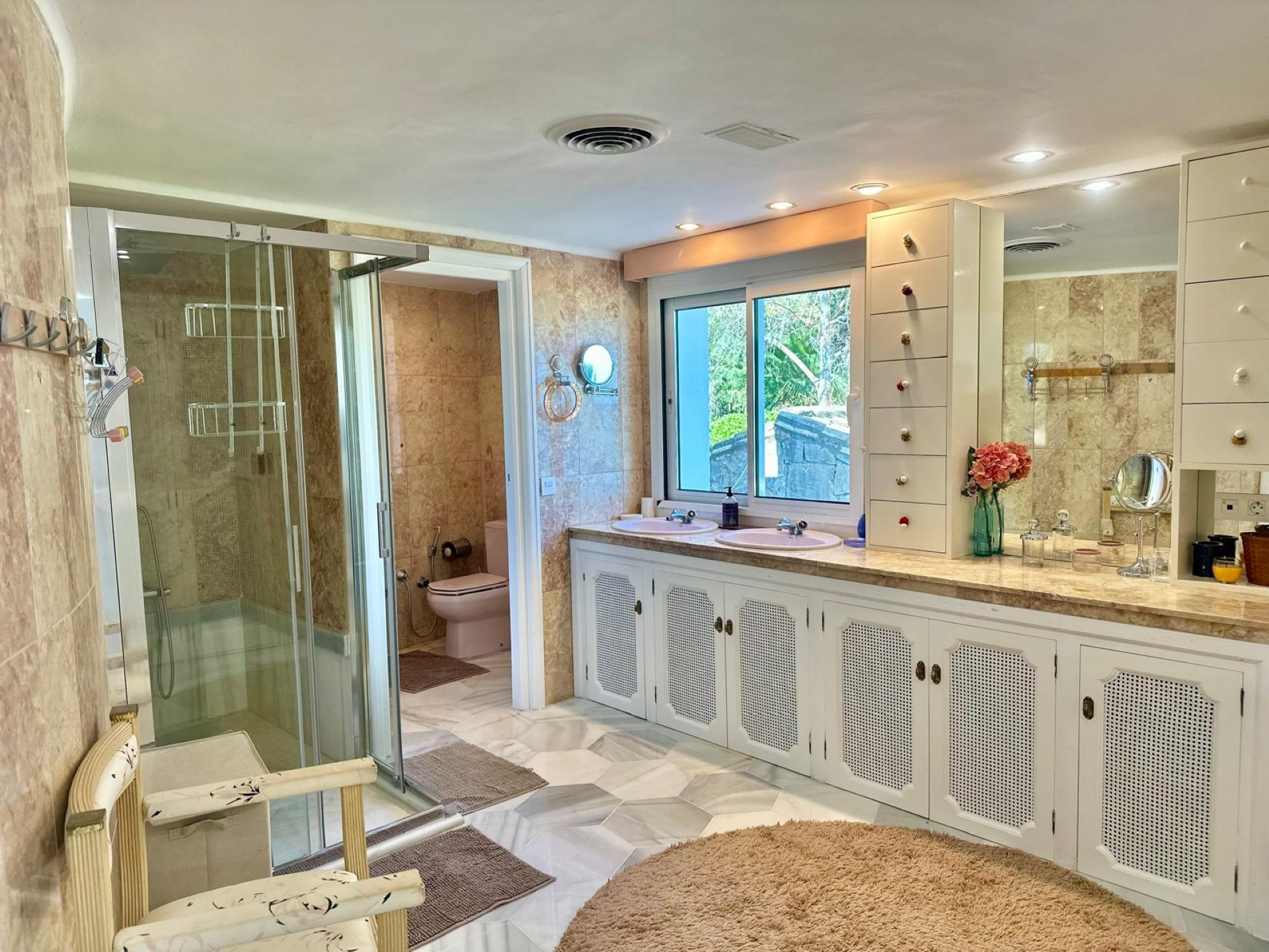 Beachfront Villa on Marbella’s Golden Mile