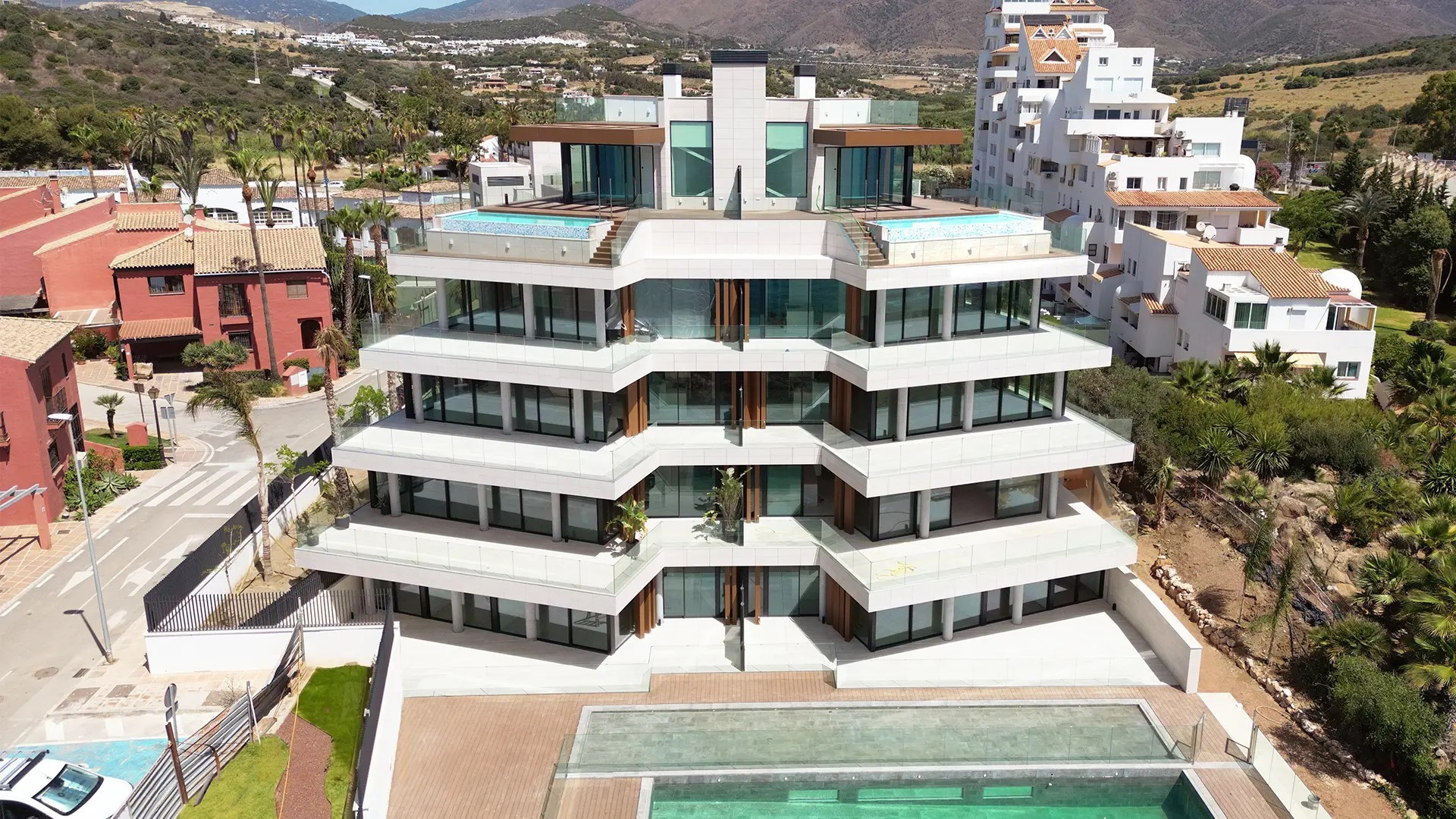 Exclusive Beachfront Apartment in Estepona West