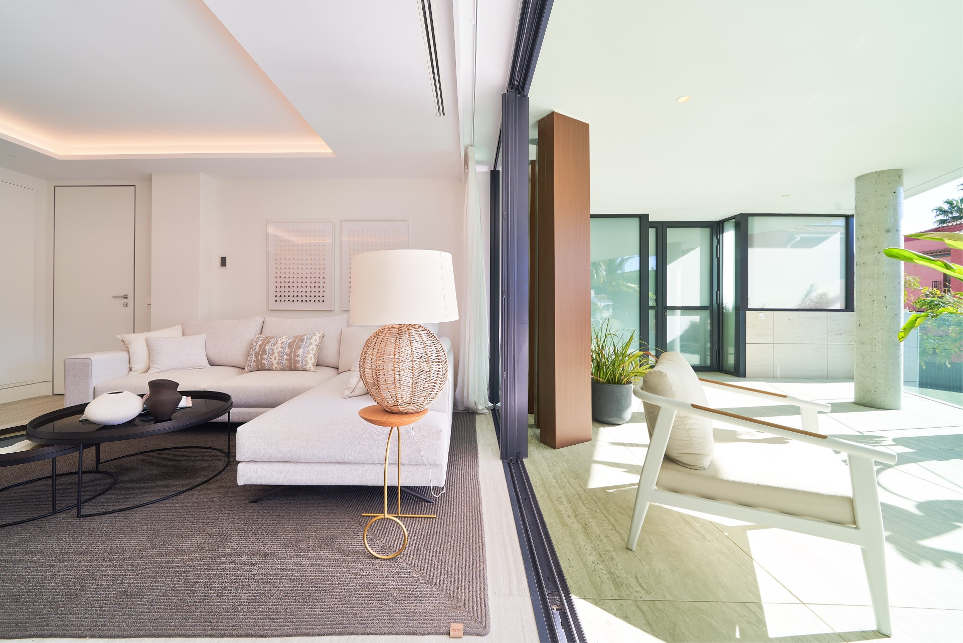 Exclusive Beachfront Apartment in Estepona West