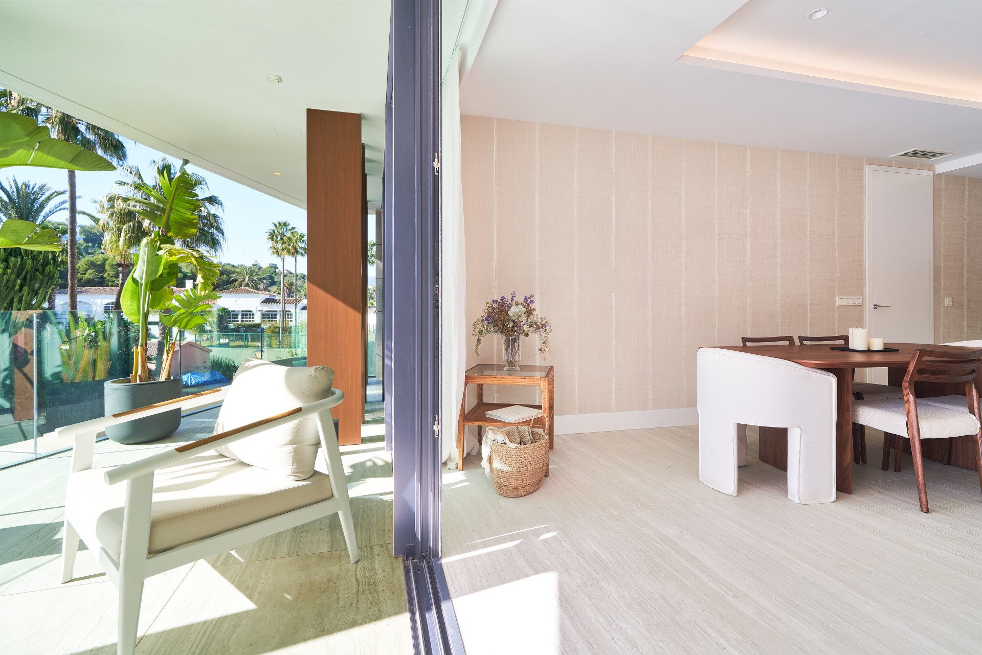 Exclusive Beachfront Apartment in Estepona West