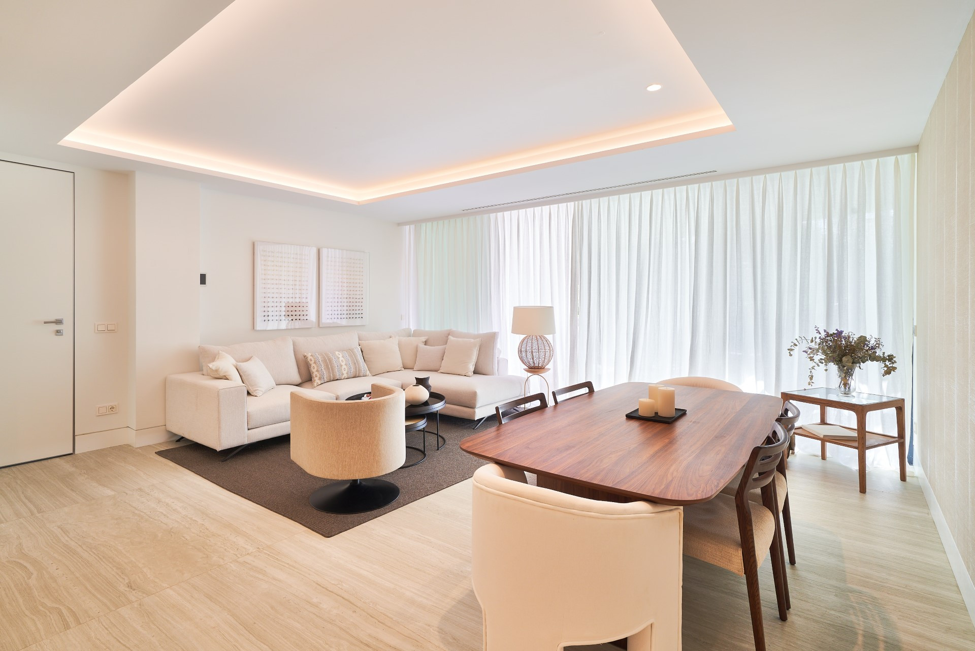 Exclusive Beachfront Apartment in Estepona West
