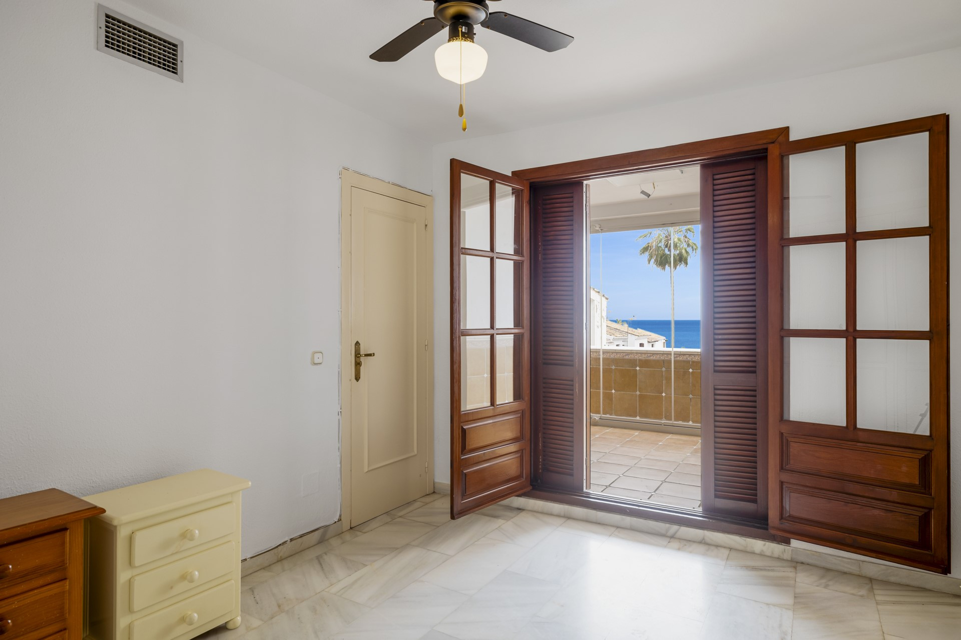 Townhouse with panoramic views in Bahia Azul, Estepona