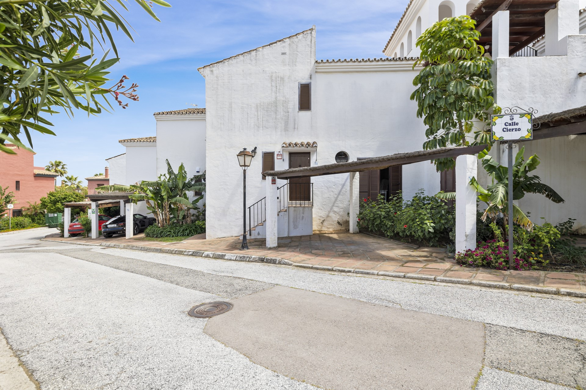 Townhouse with panoramic views in Bahia Azul, Estepona
