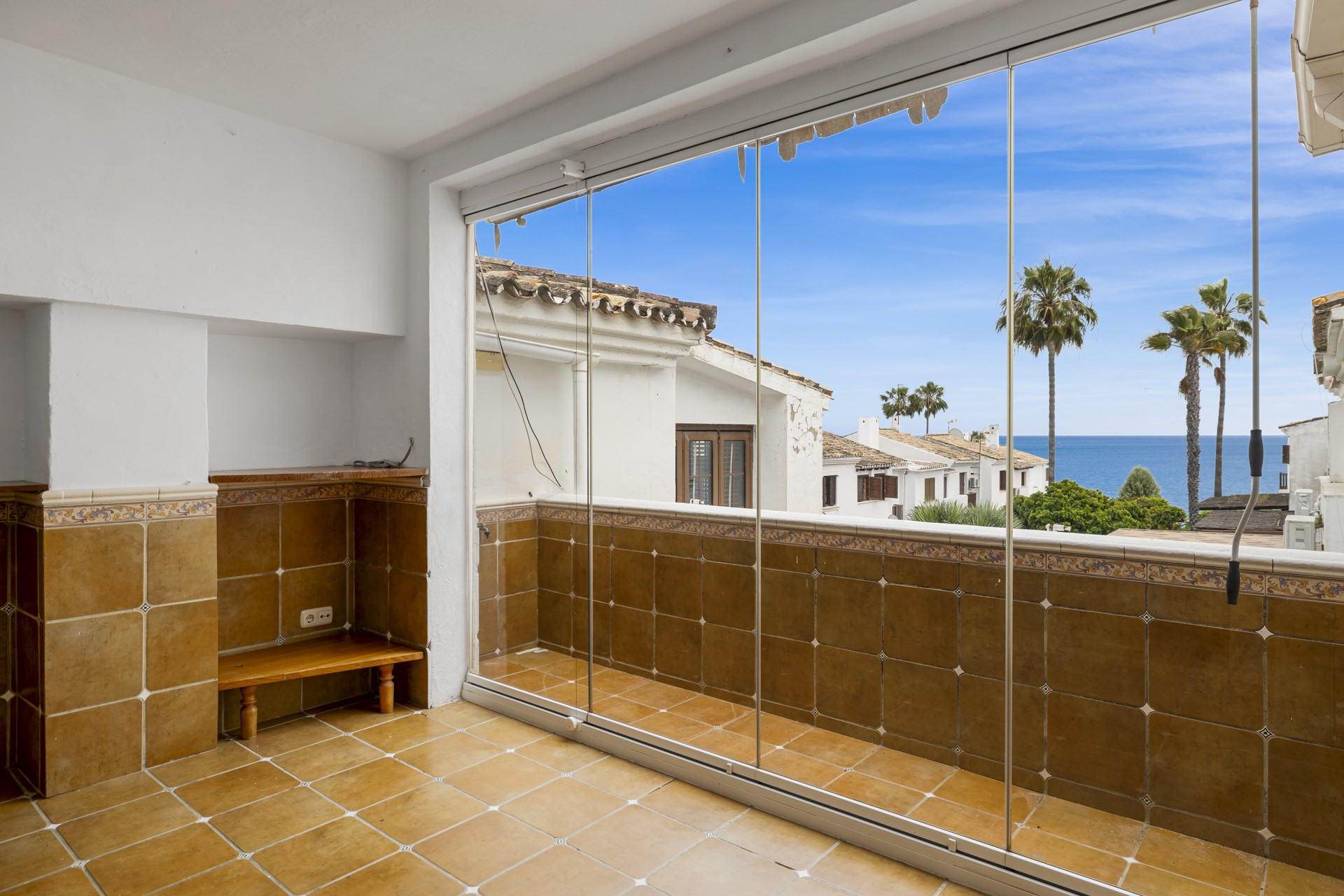Townhouse with panoramic views in Bahia Azul, Estepona