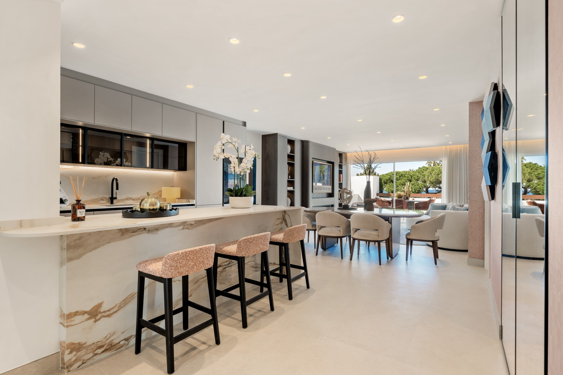 Apartment with panoramic views in Los Monteros Palm Beach