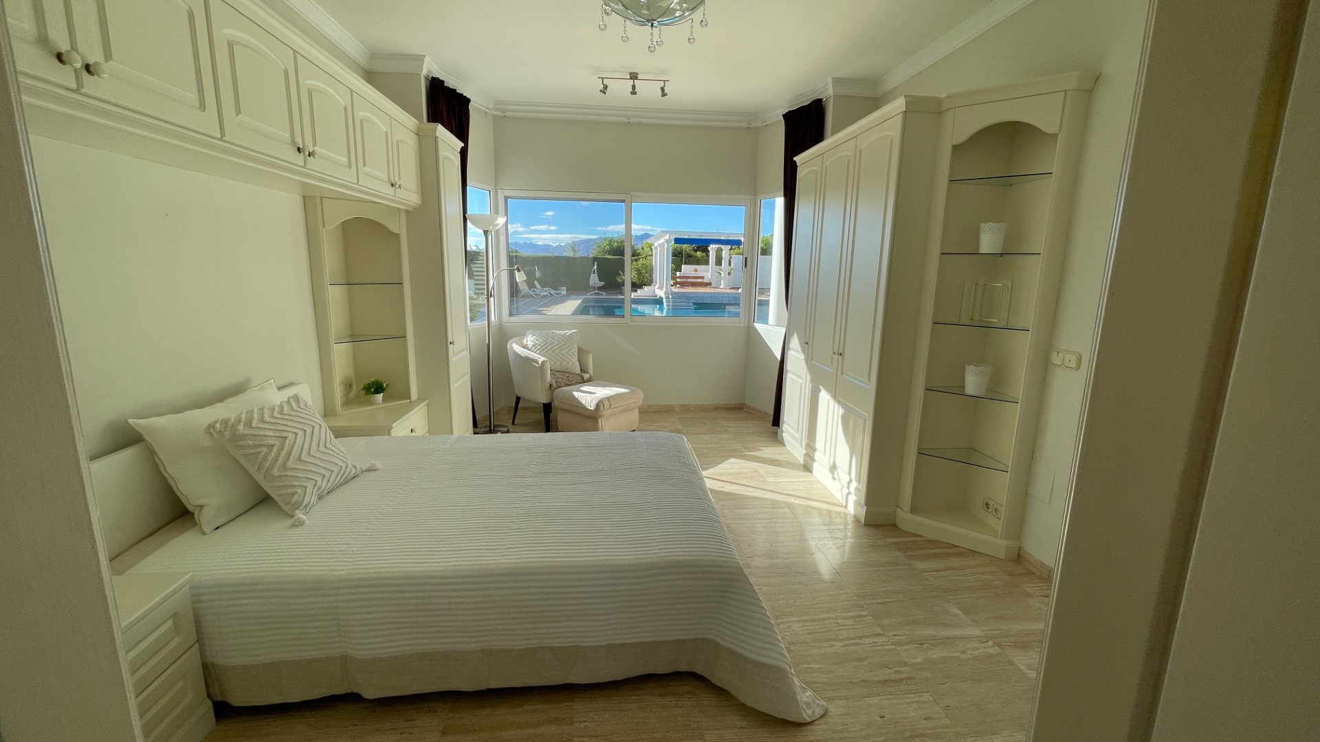 Magnífica villa de 8 dormitorios con vistas panorámicas en Mijas Pueblo