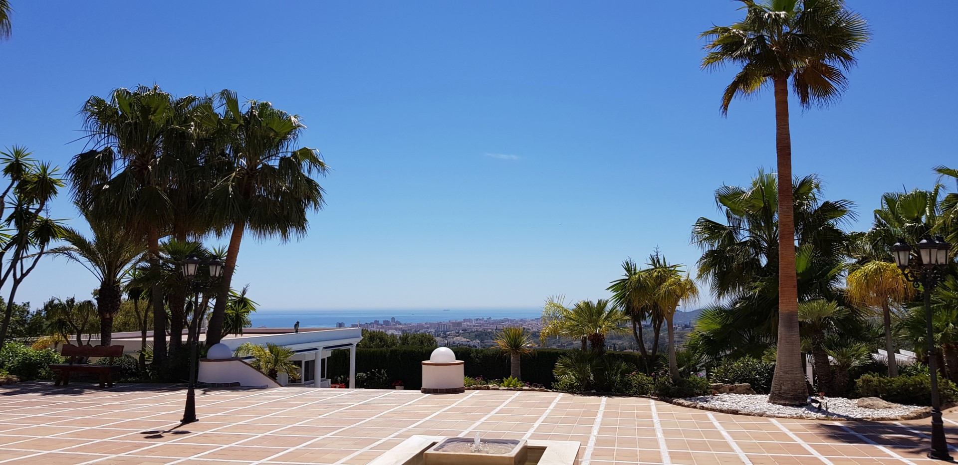 Magnífica villa de 8 dormitorios con vistas panorámicas en Mijas Pueblo