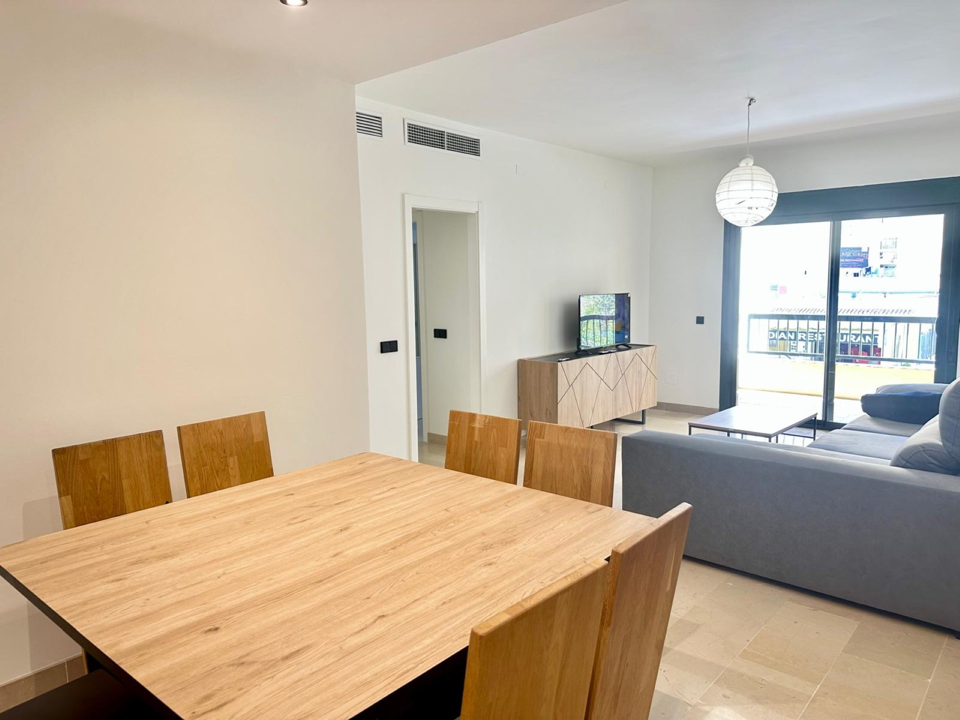 Immaculate 2 bedroom apartment in Guadalcantara, San Pedro town center