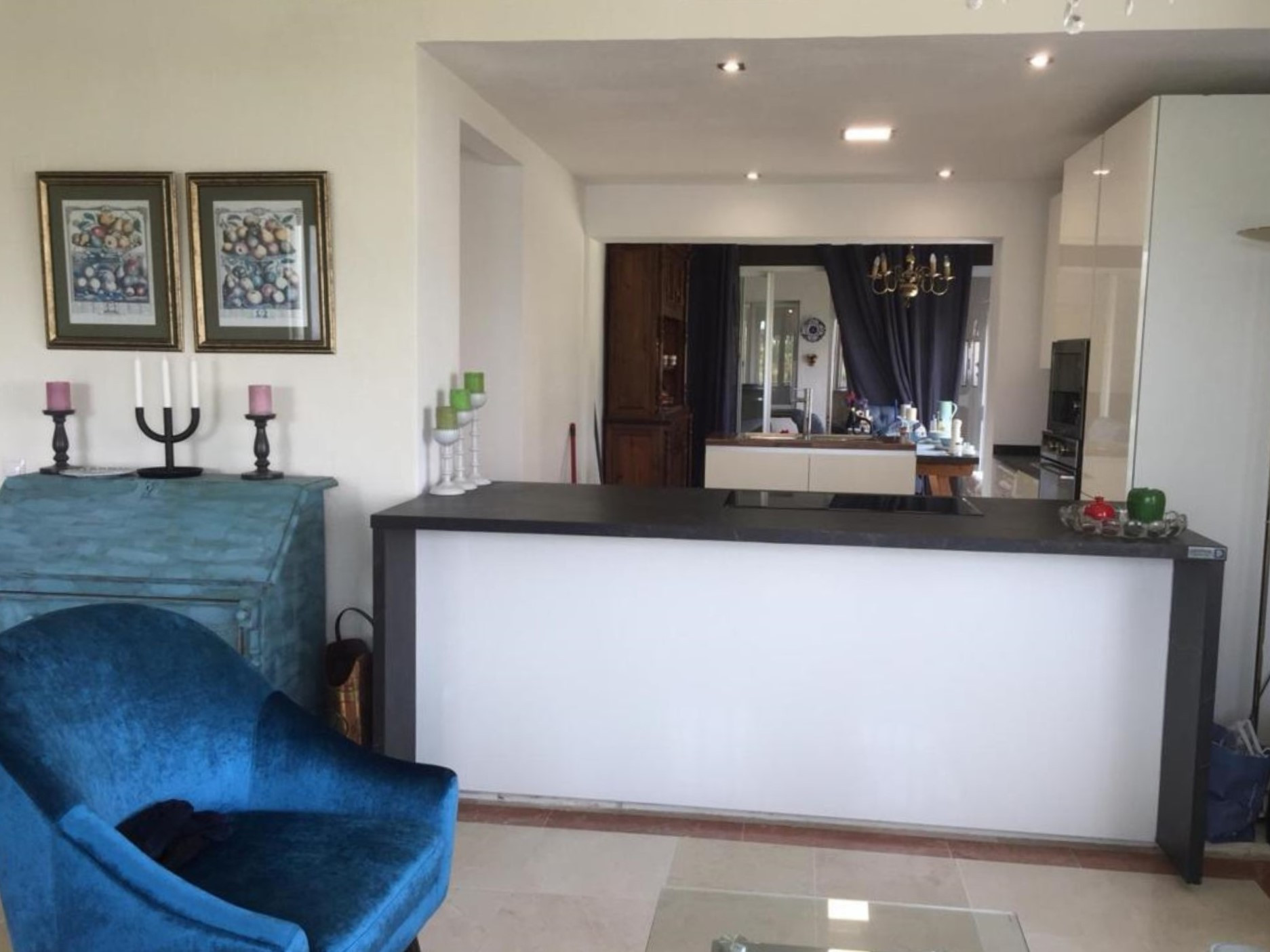Elegante adosado de 4 dormitorios con espectaculares vistas al golf en Aloha, Nueva Andalucía