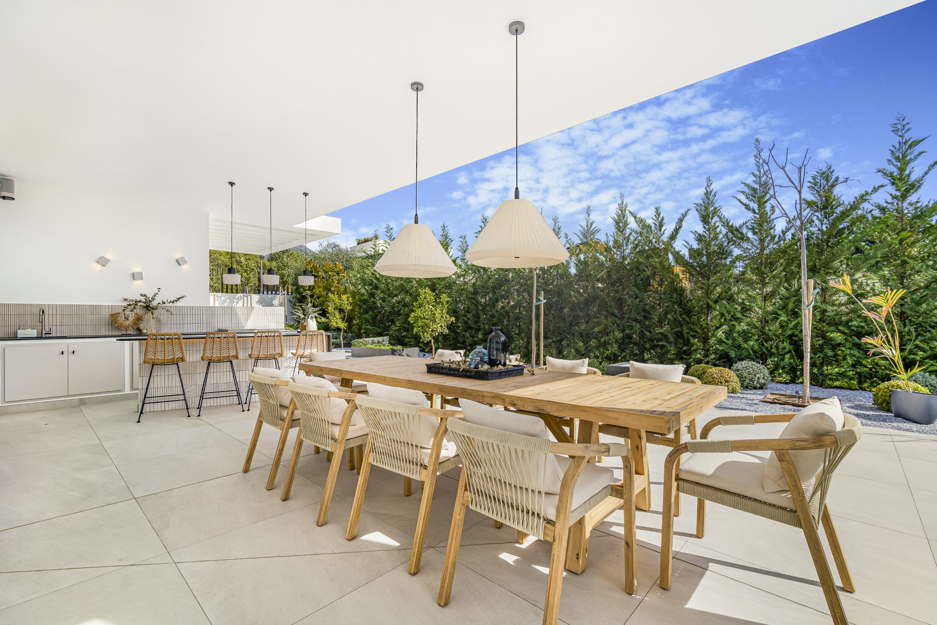 Exquisite villa in Villas del Marqués, Marbella Golden Mile