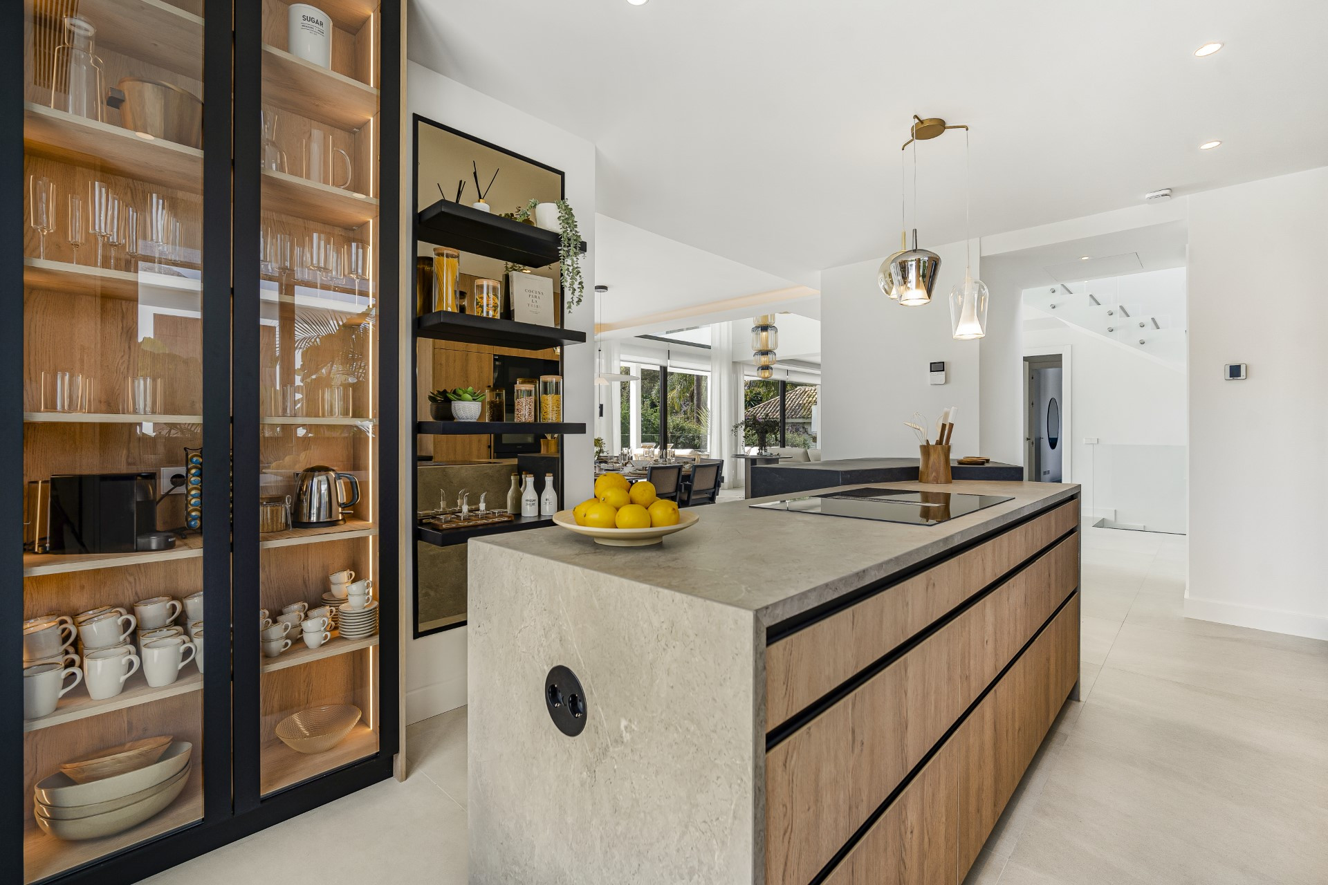 Exquisite villa in Villas del Marqués, Marbella Golden Mile