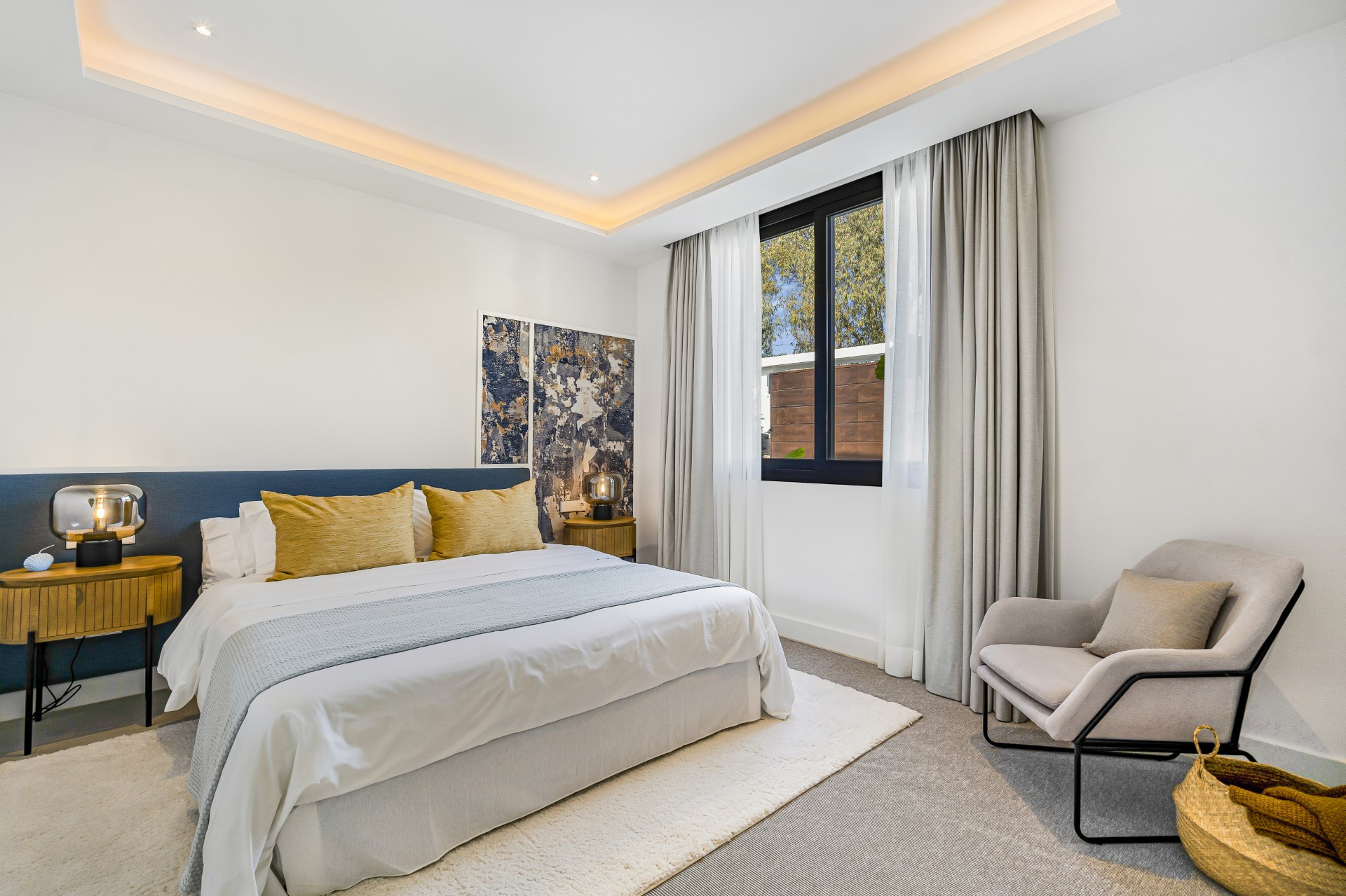 Exquisite villa in Villas del Marqués, Marbella Golden Mile