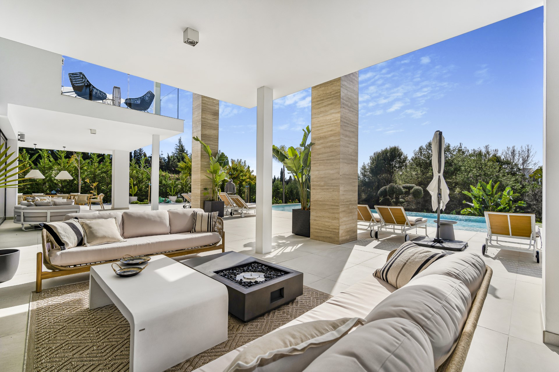 Exquisite villa in Villas del Marqués, Marbella Golden Mile