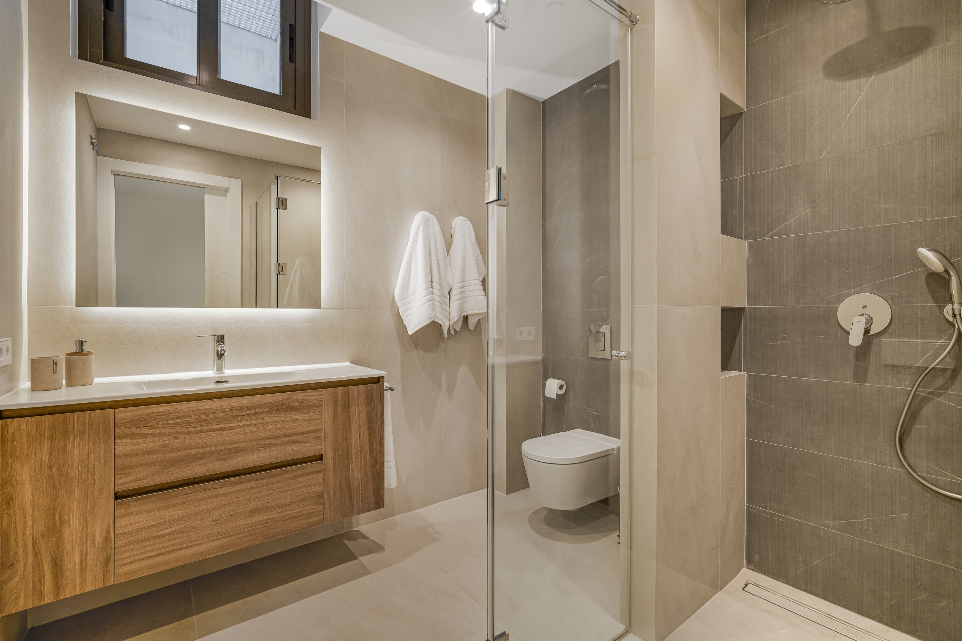 Exquisite villa in Villas del Marqués, Marbella Golden Mile
