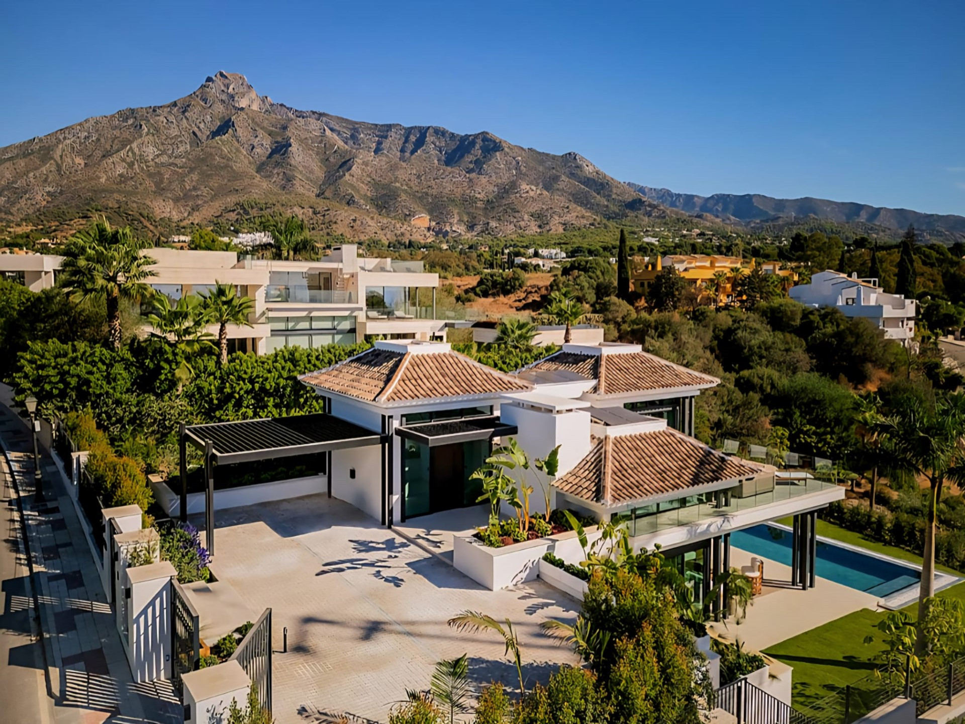 Exquisita villa en Lomas del Rey, Milla de Oro de Marbella
