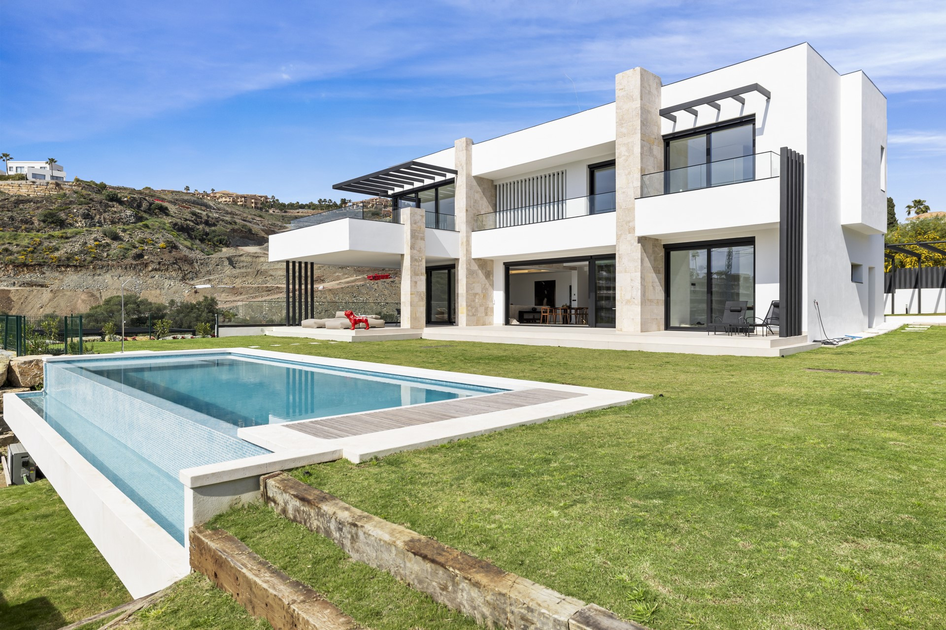 Contemporary Villa in La Alqueria, Benahavis