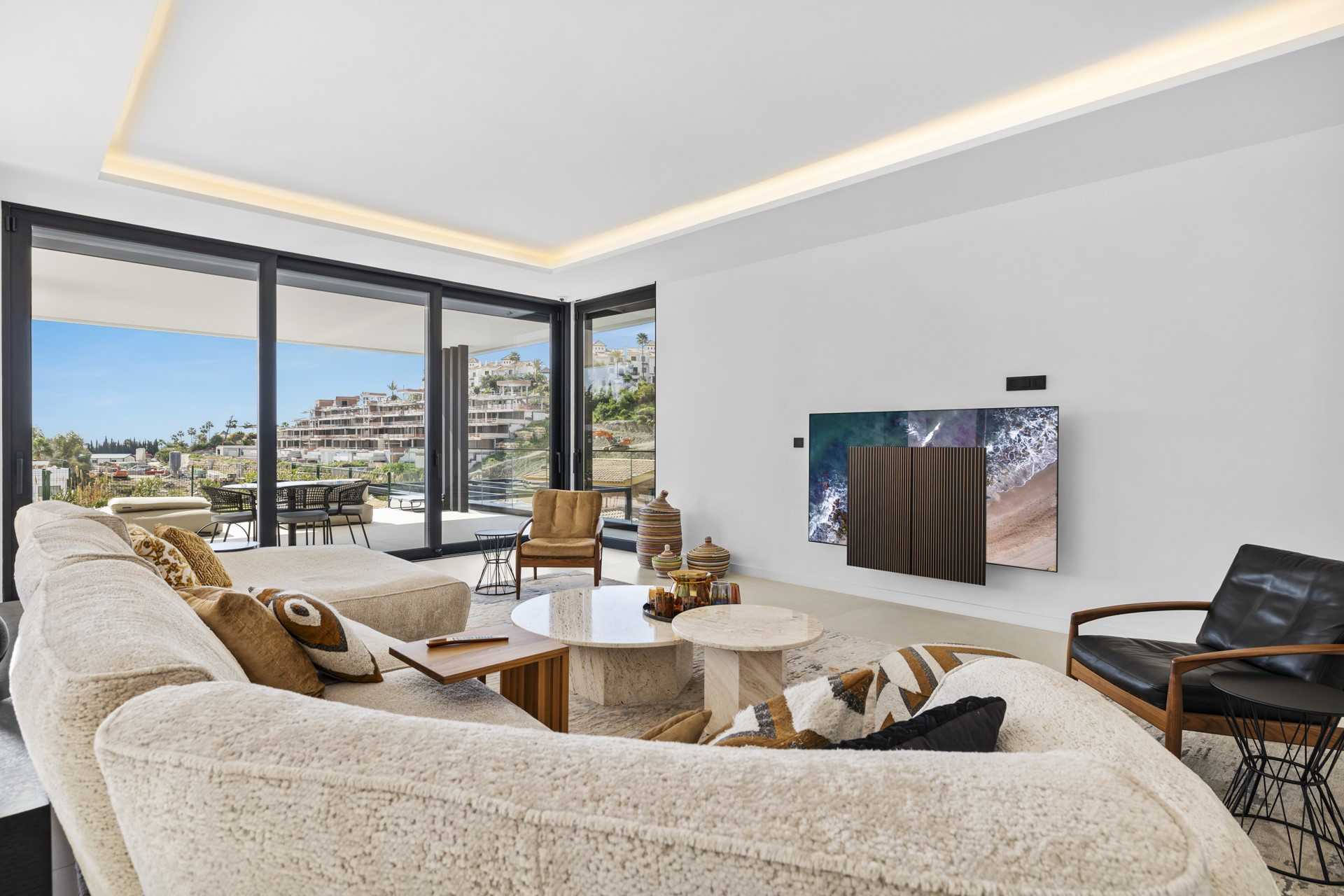 Contemporary Villa in La Alqueria, Benahavis