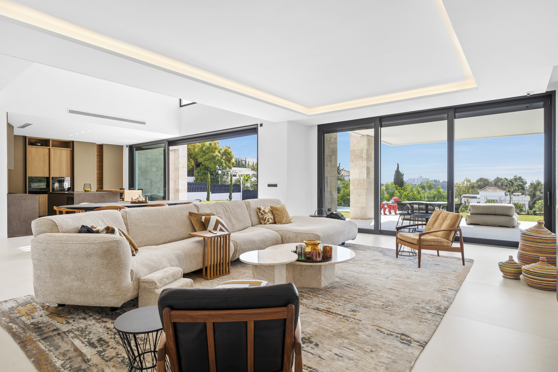 Contemporary Villa in La Alqueria, Benahavis