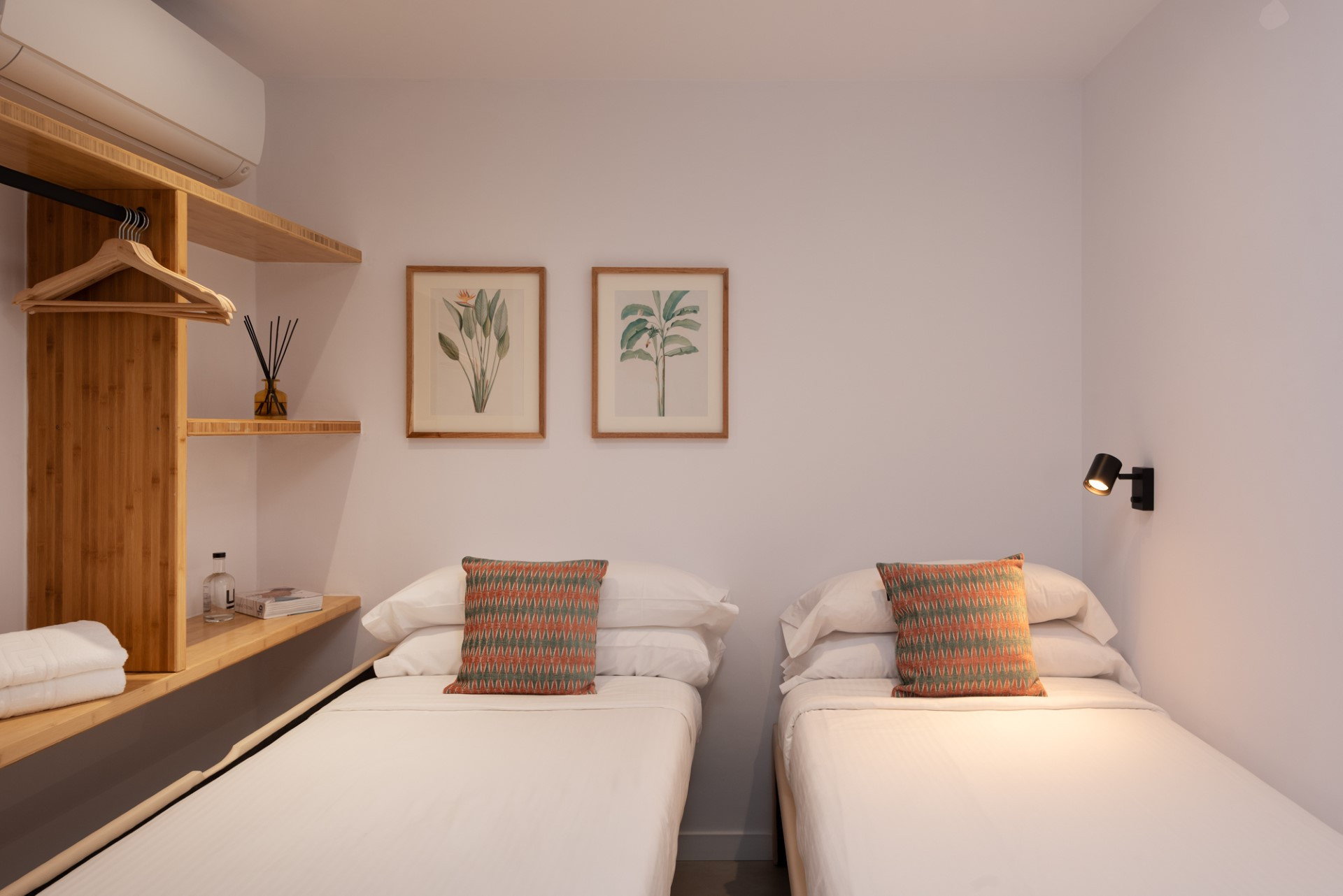 Elegant 2-Bedroom Ground Floor Apartment in La Carolina, Marbella Golden Mile