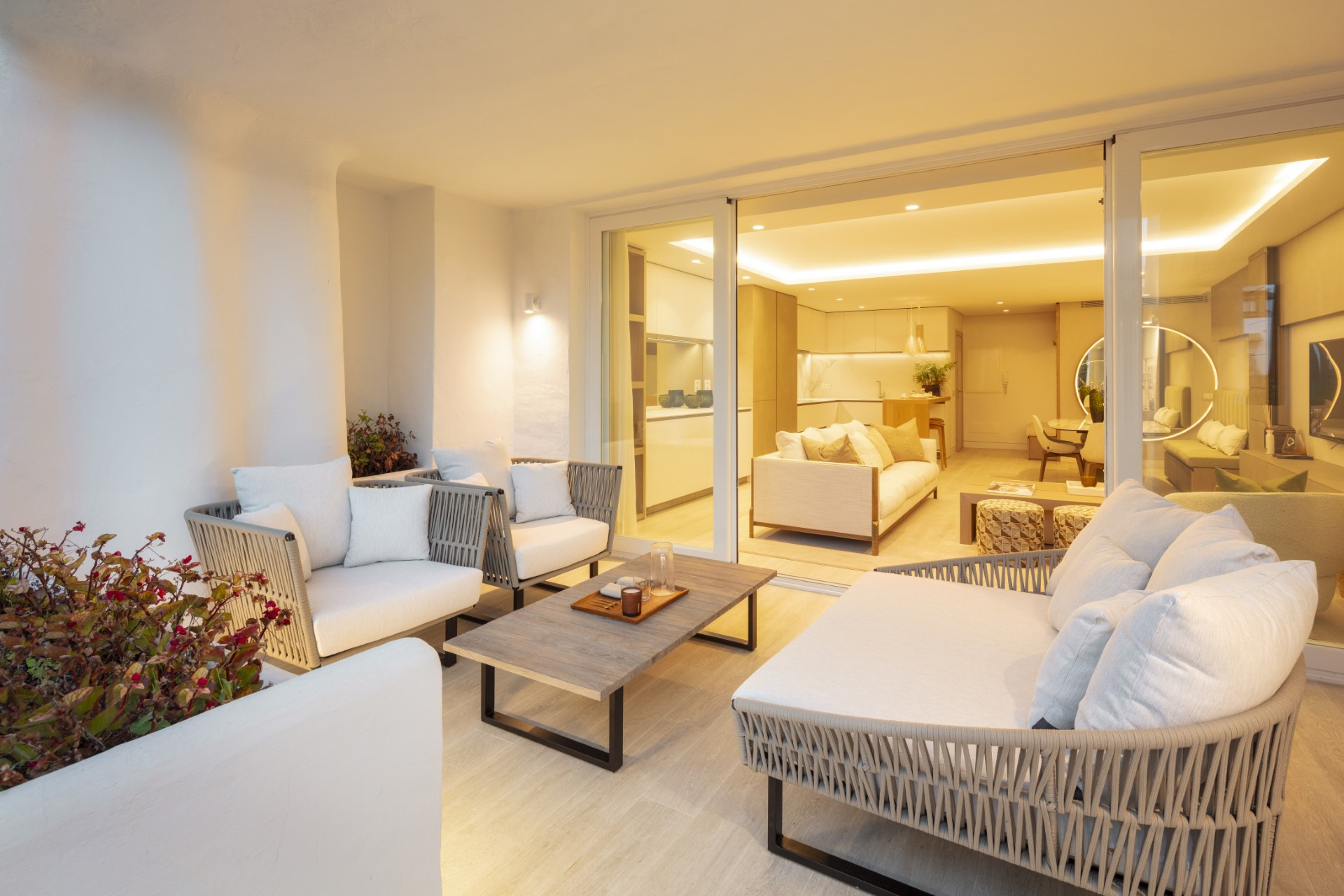 Unique apartment in Marina Puente Romano, Marbella Golden Mile