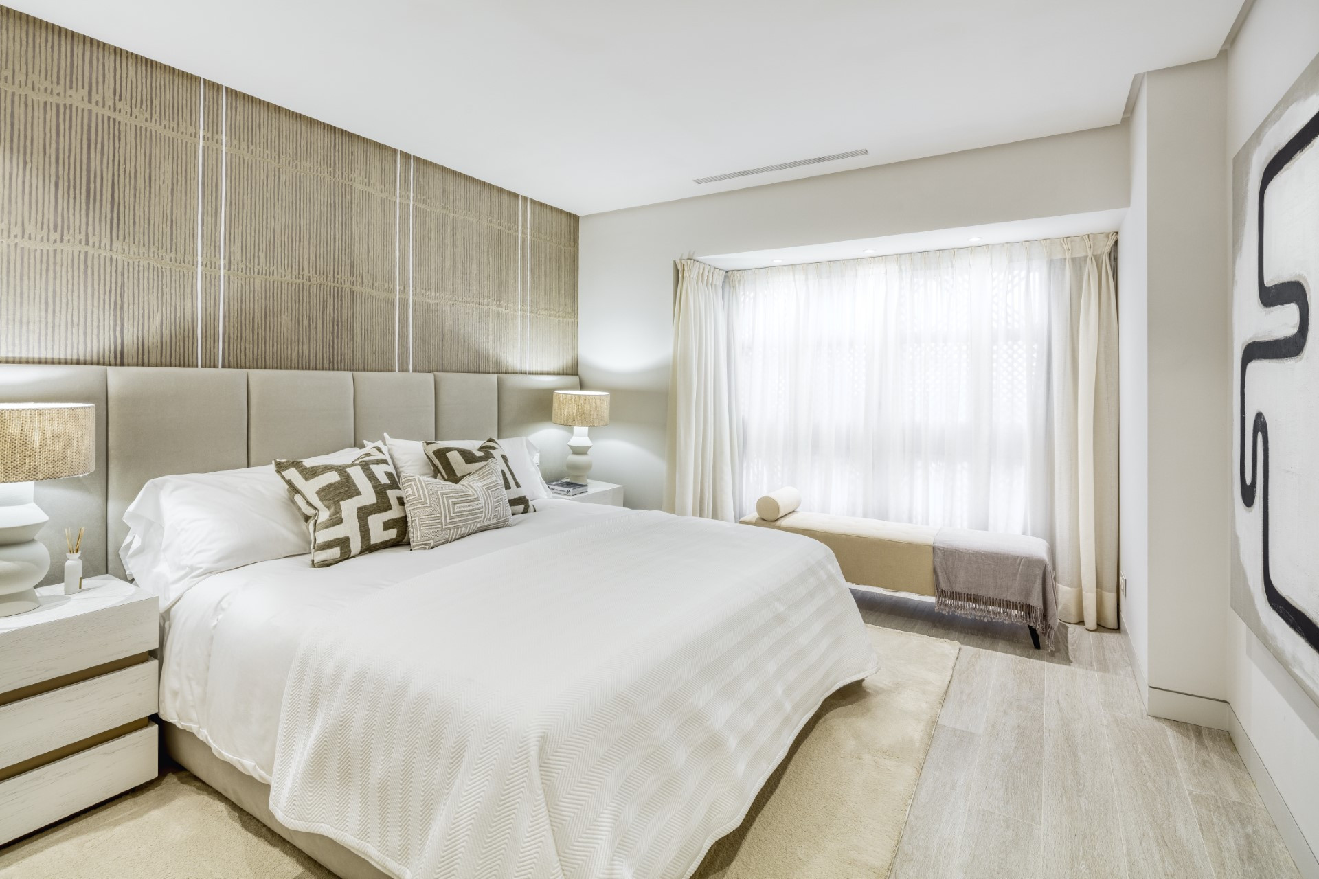 Unique apartment in Marina Puente Romano, Marbella Golden Mile