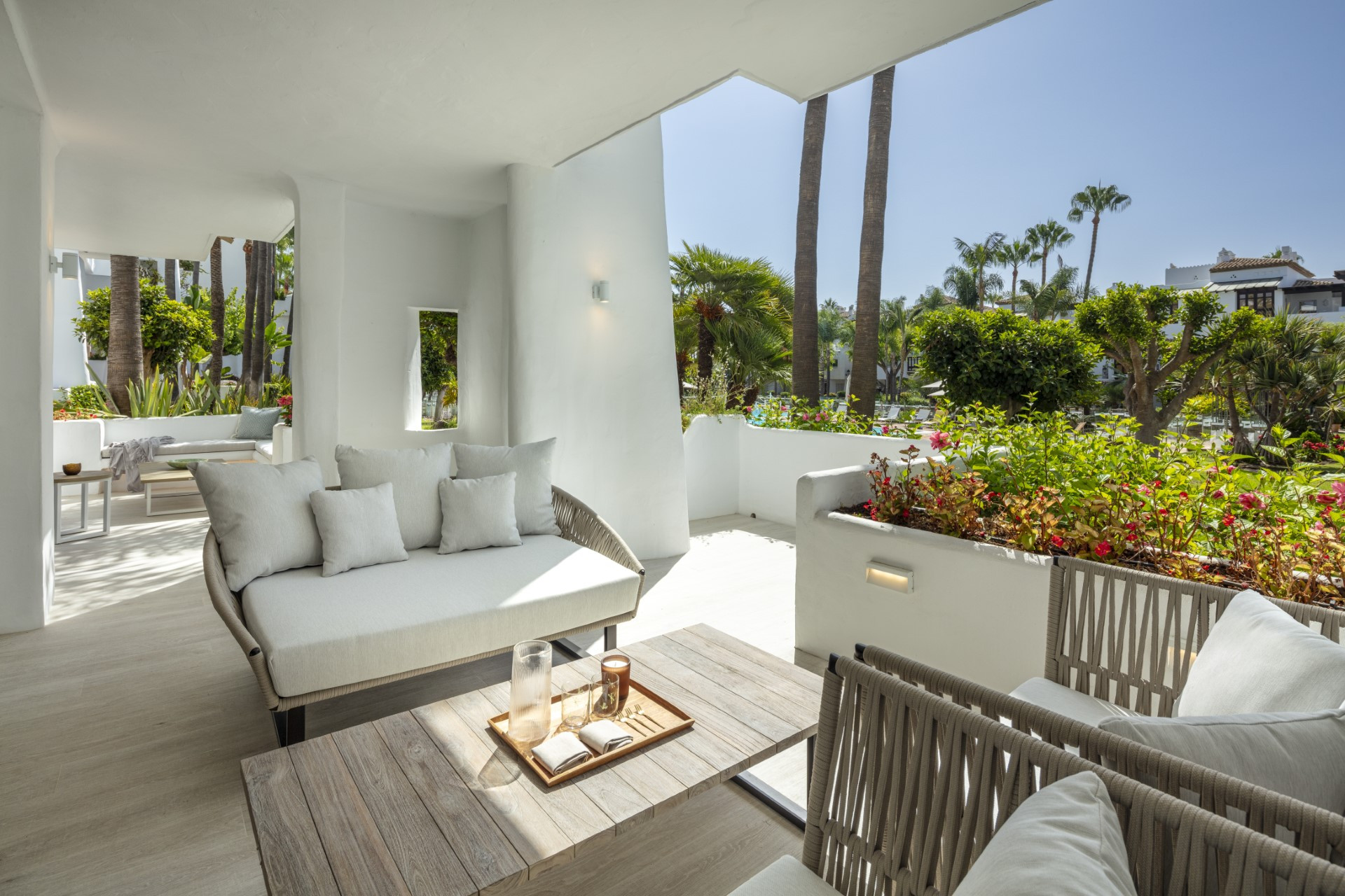 Unique apartment in Marina Puente Romano, Marbella Golden Mile