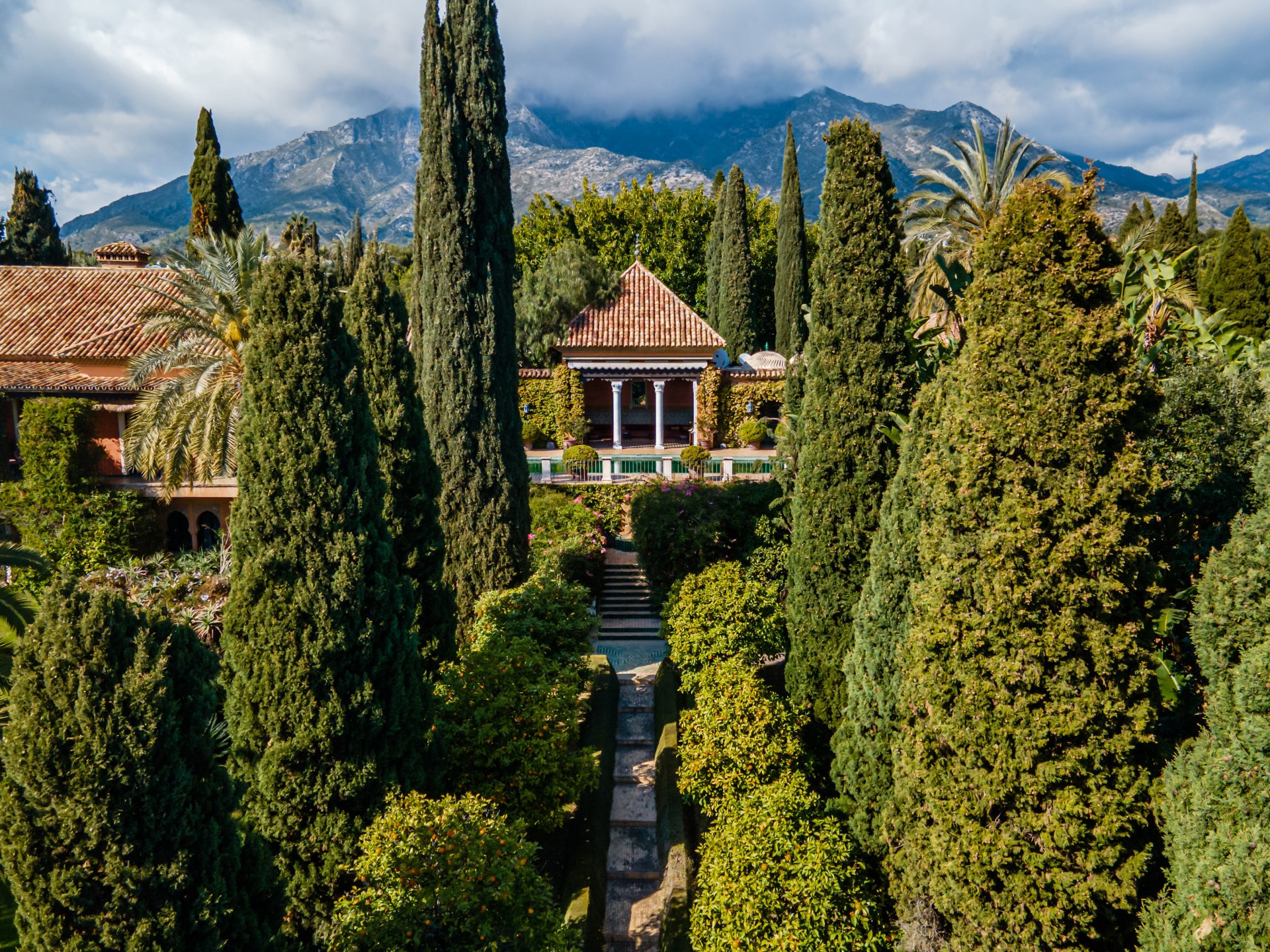 Exquisite Andalusian-Style villa in Rocio de Nagüeles, Marbella Golden Mile