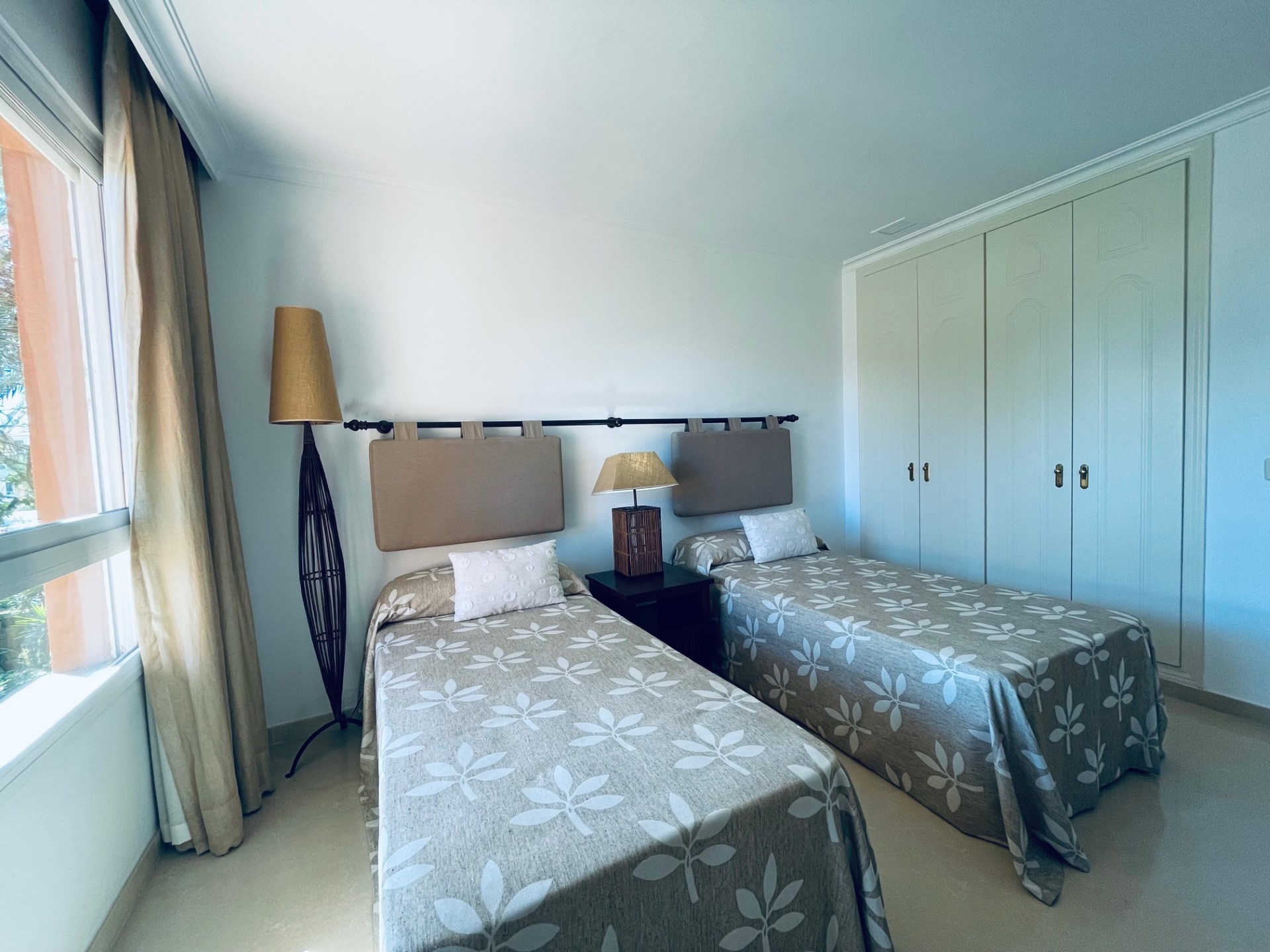 Elegante apartamento en El Embrujo Playa, Nueva Andalucia